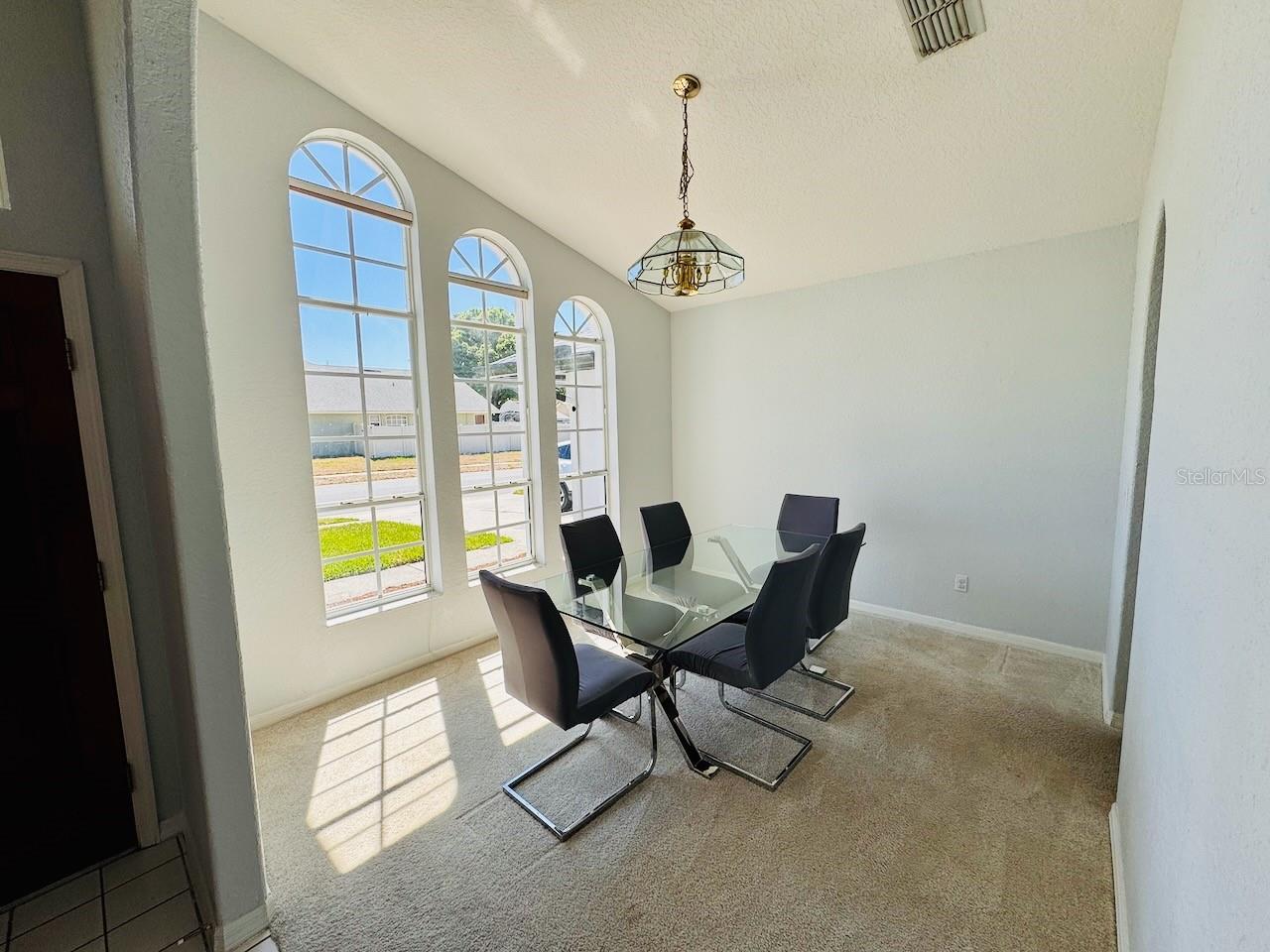 Image 10 of 37 For 709 Hallowell Circle