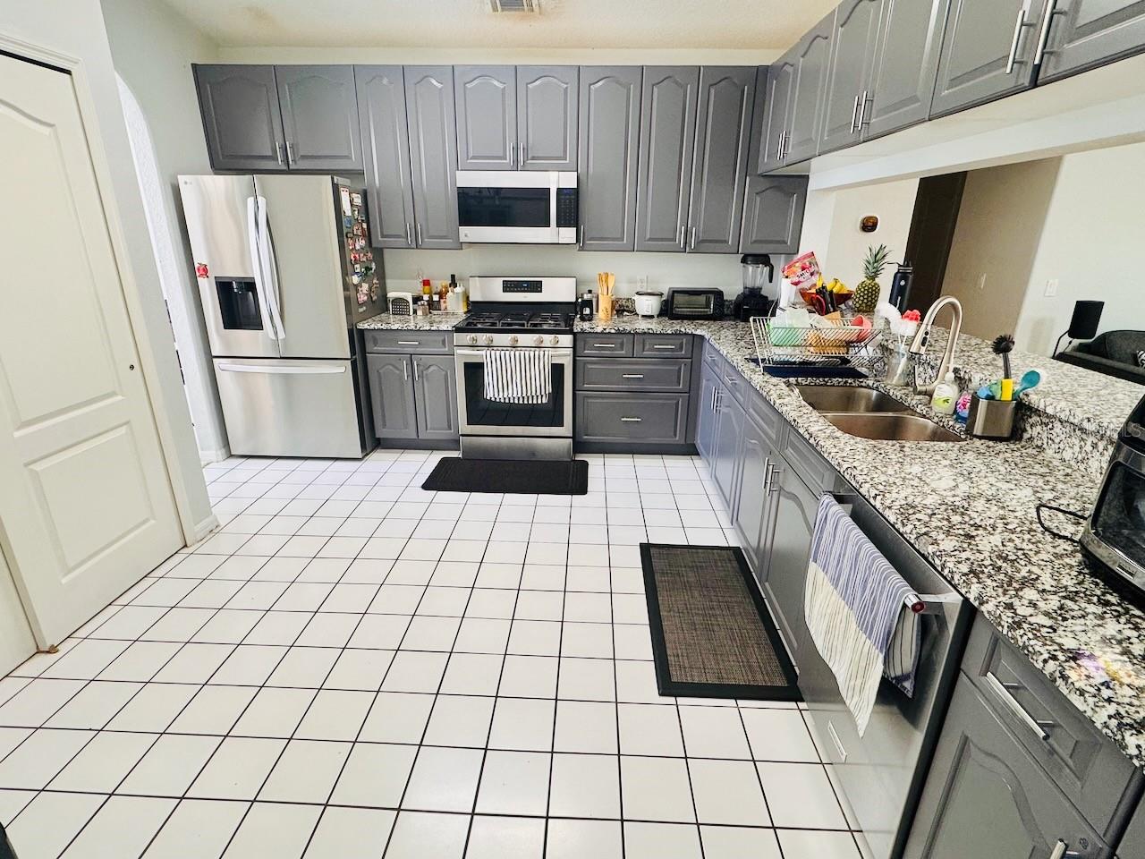 Image 20 of 37 For 709 Hallowell Circle