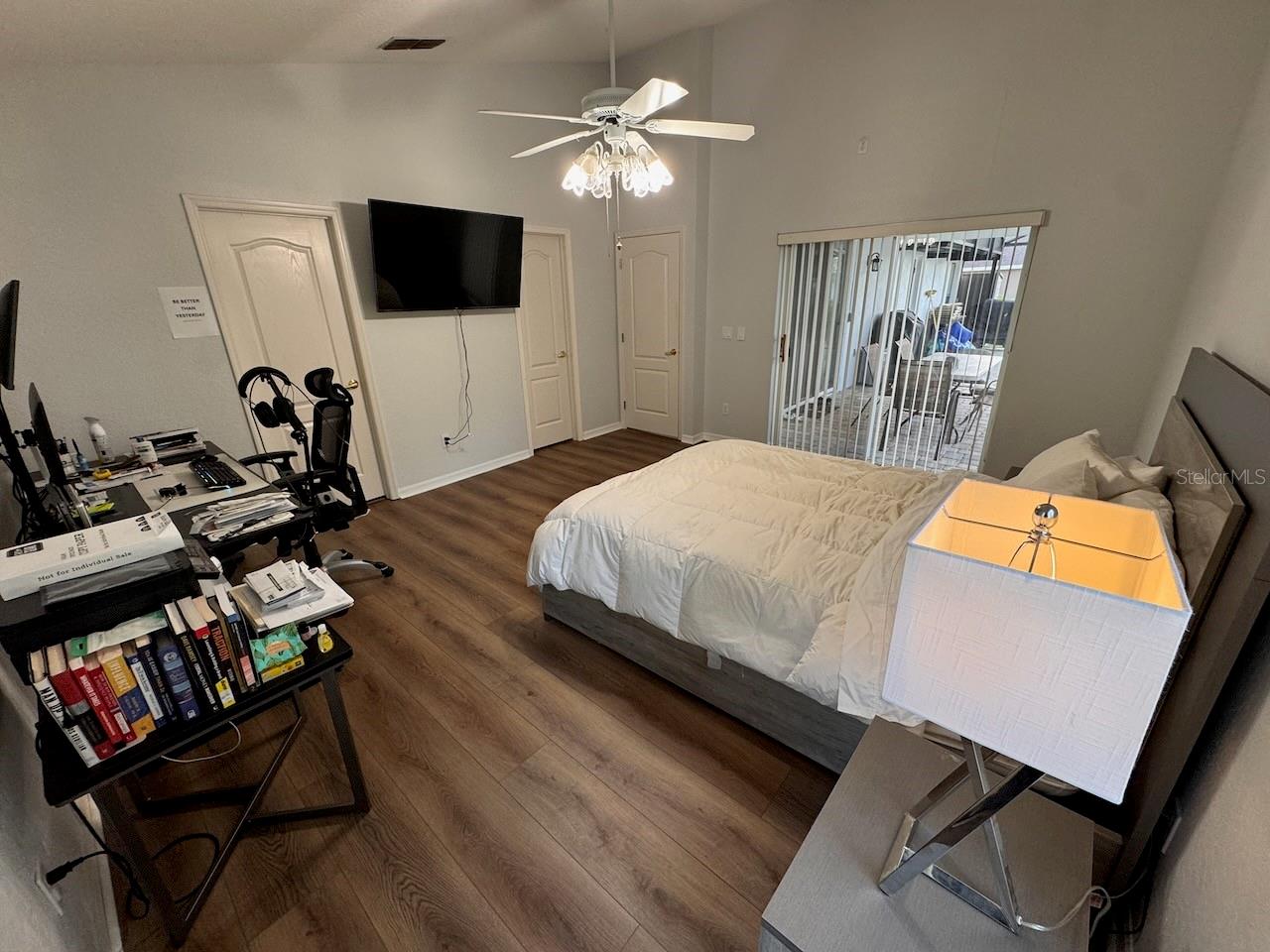 Image 22 of 37 For 709 Hallowell Circle