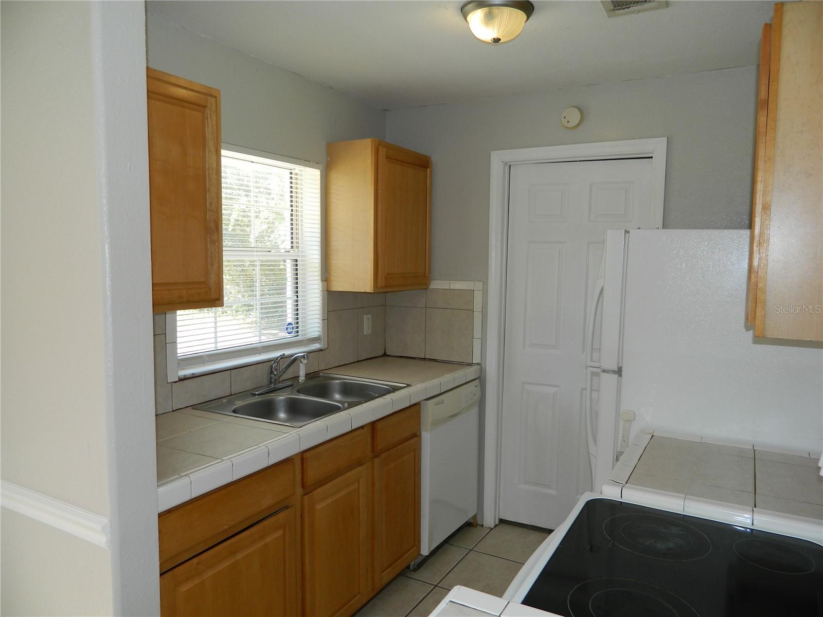 Image 9 of 18 For 2412 Greenwood Street