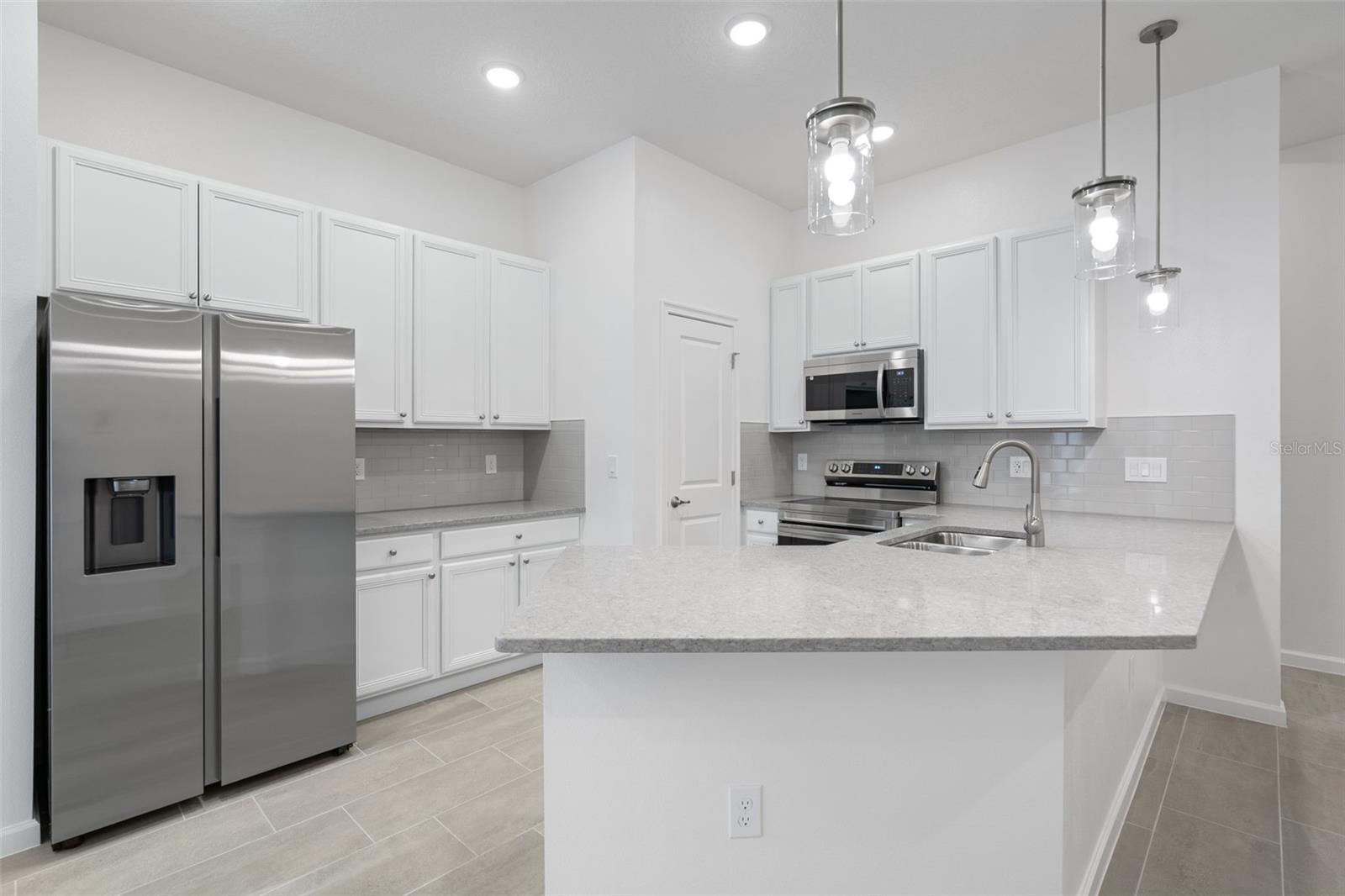 Image 10 of 69 For 10287 Ebb Tide Lane