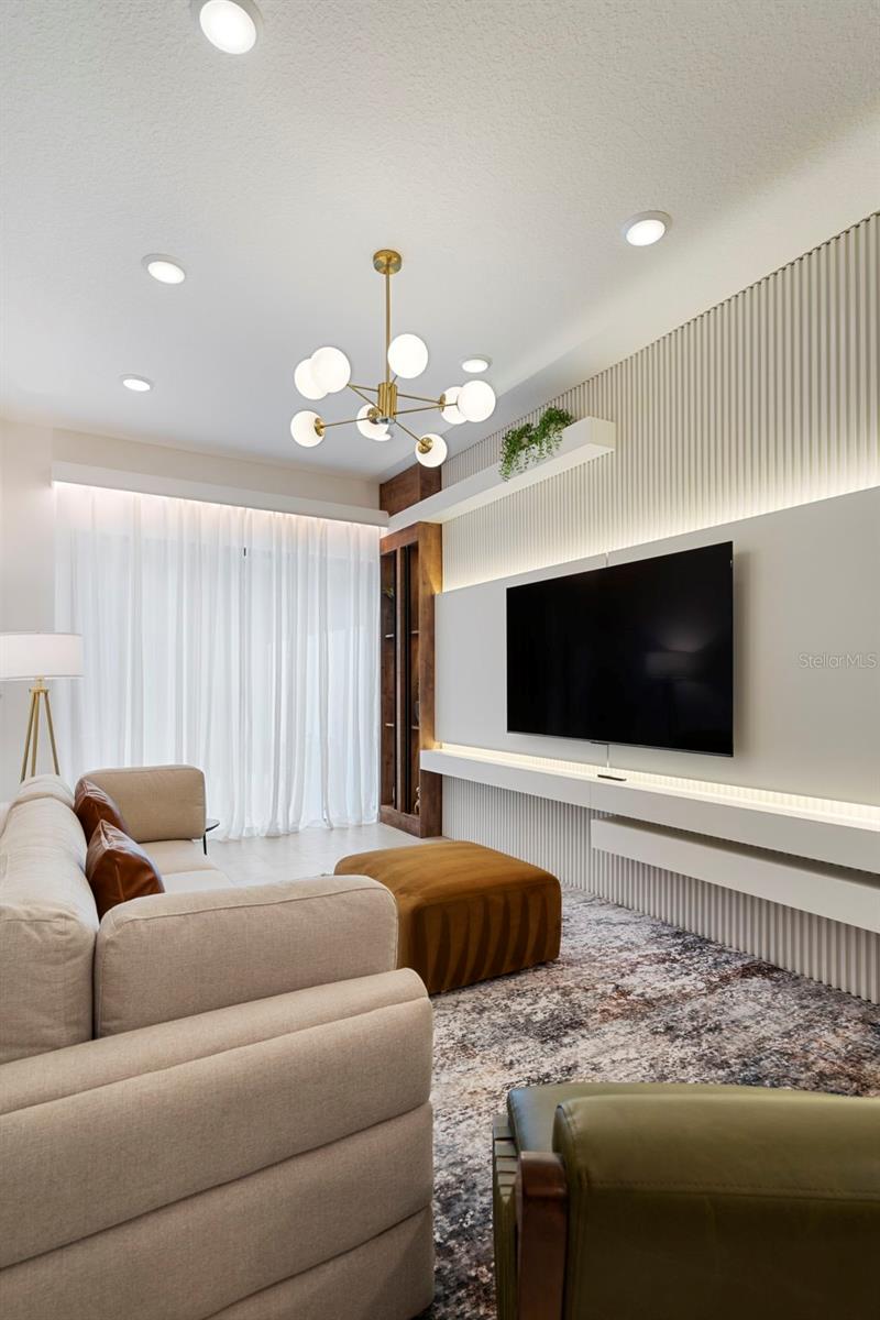 Image 19 of 69 For 10287 Ebb Tide Lane