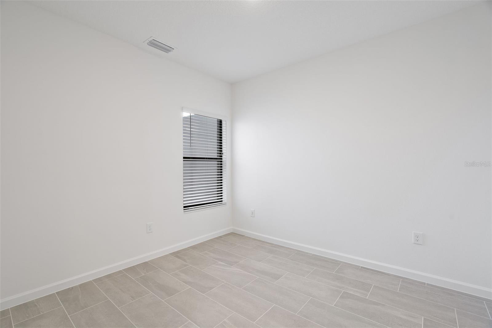 Image 32 of 69 For 10287 Ebb Tide Lane