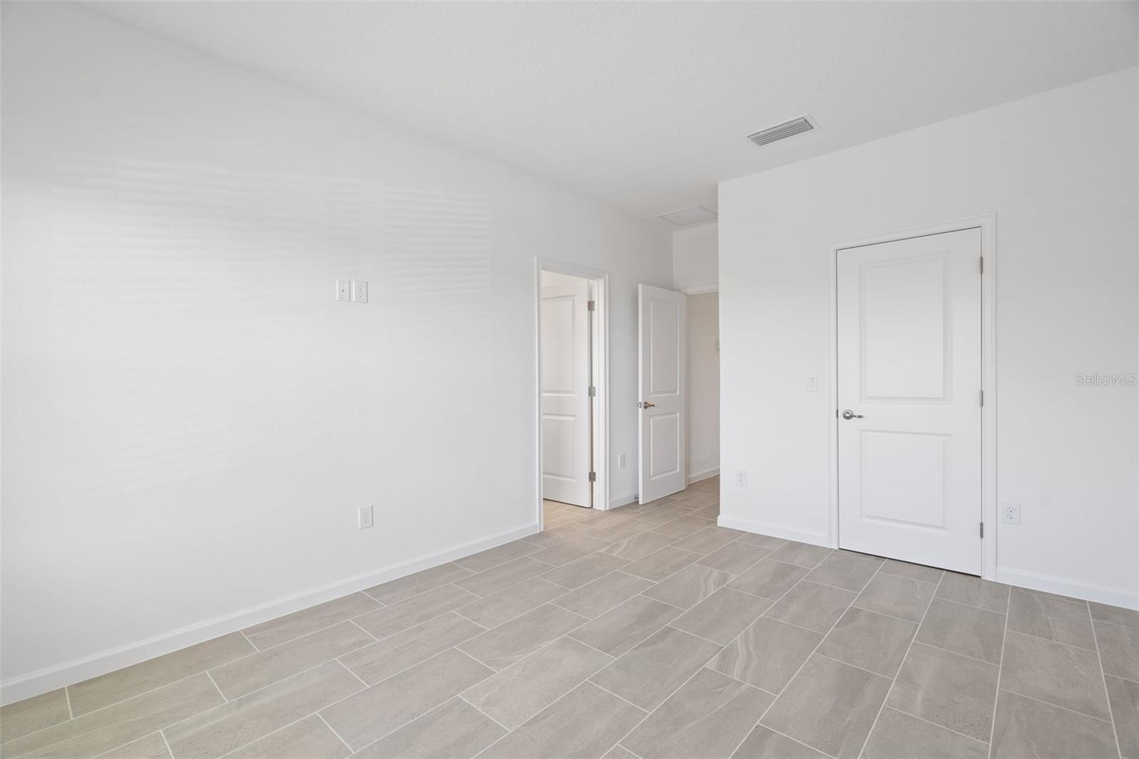 Image 40 of 69 For 10287 Ebb Tide Lane