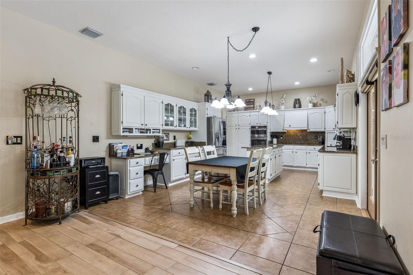 Image 16 of 70 For 383 Eagle Creek Circle