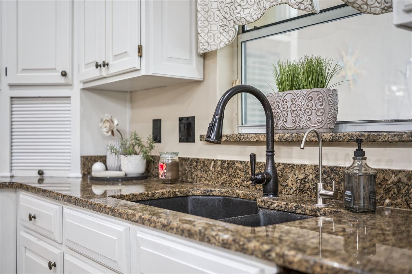 Image 19 of 70 For 383 Eagle Creek Circle