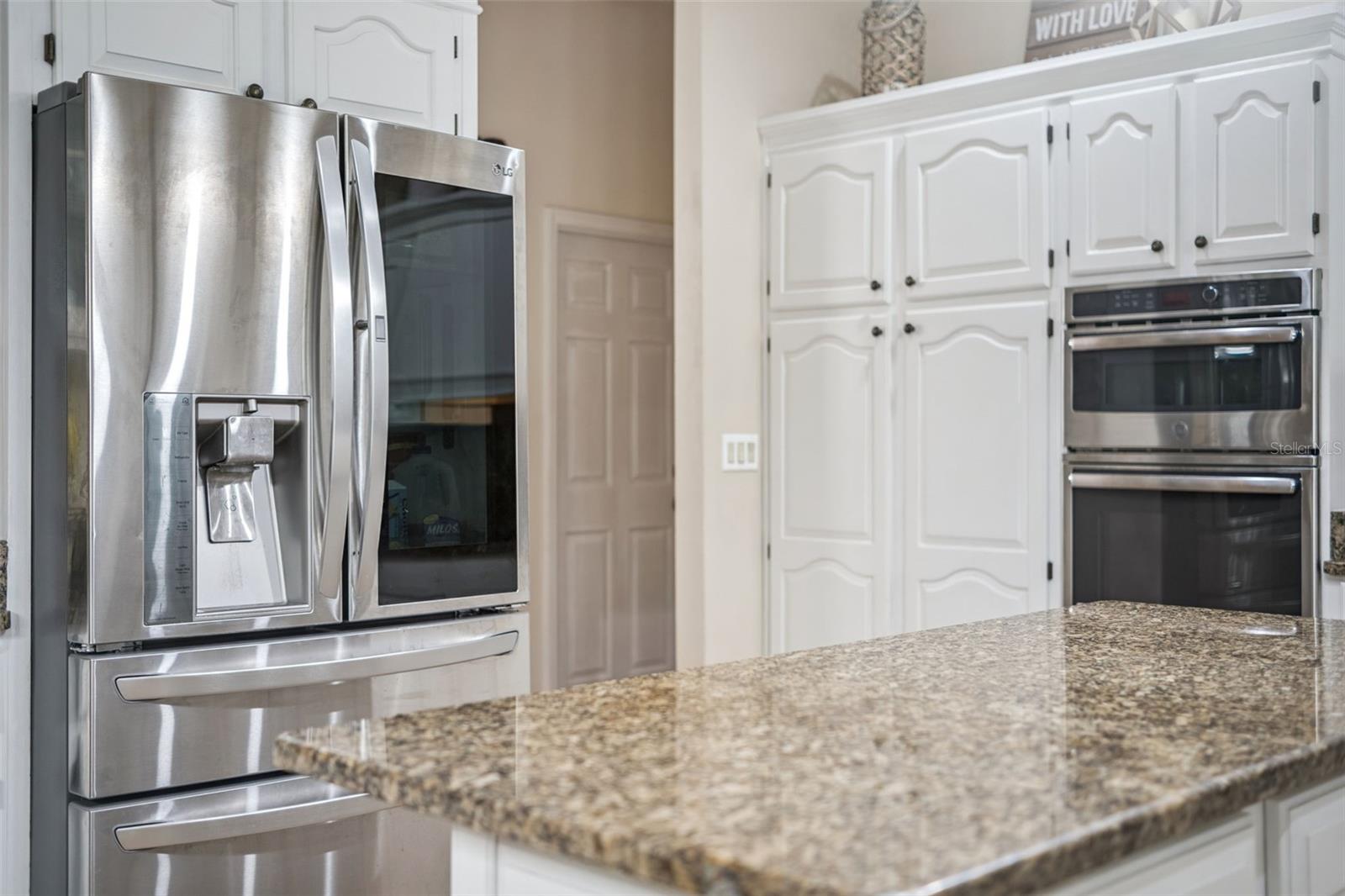 Image 21 of 70 For 383 Eagle Creek Circle