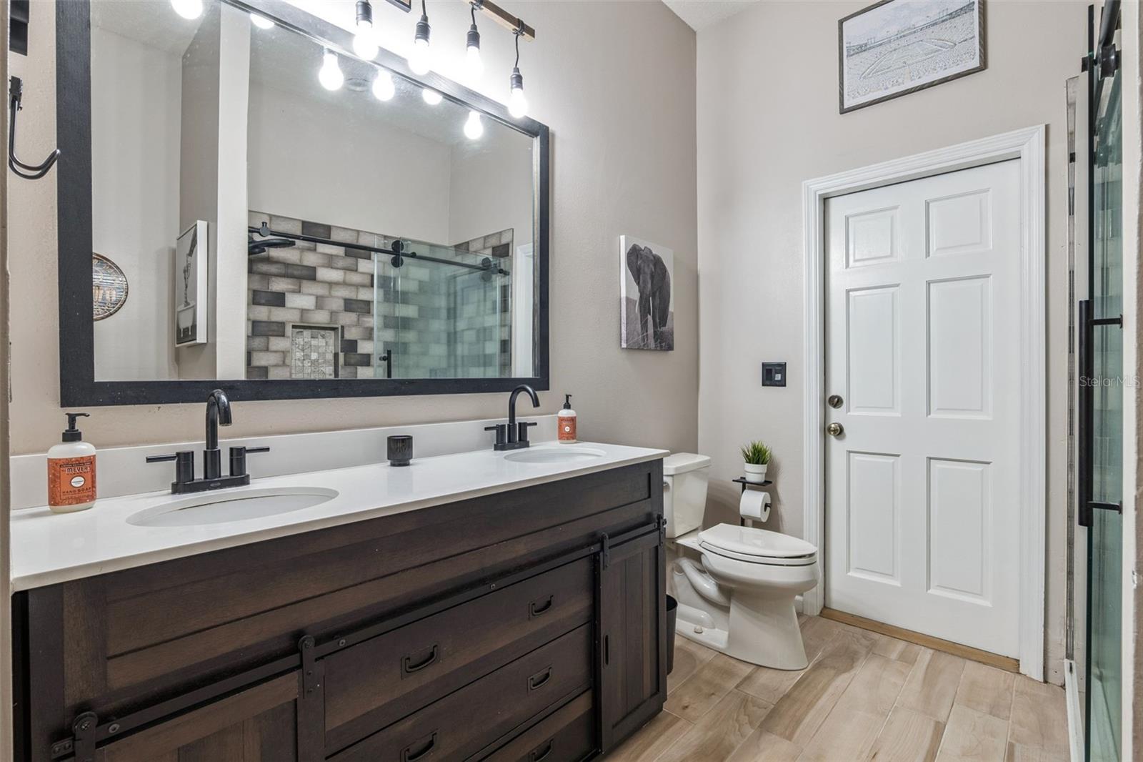 Image 38 of 70 For 383 Eagle Creek Circle