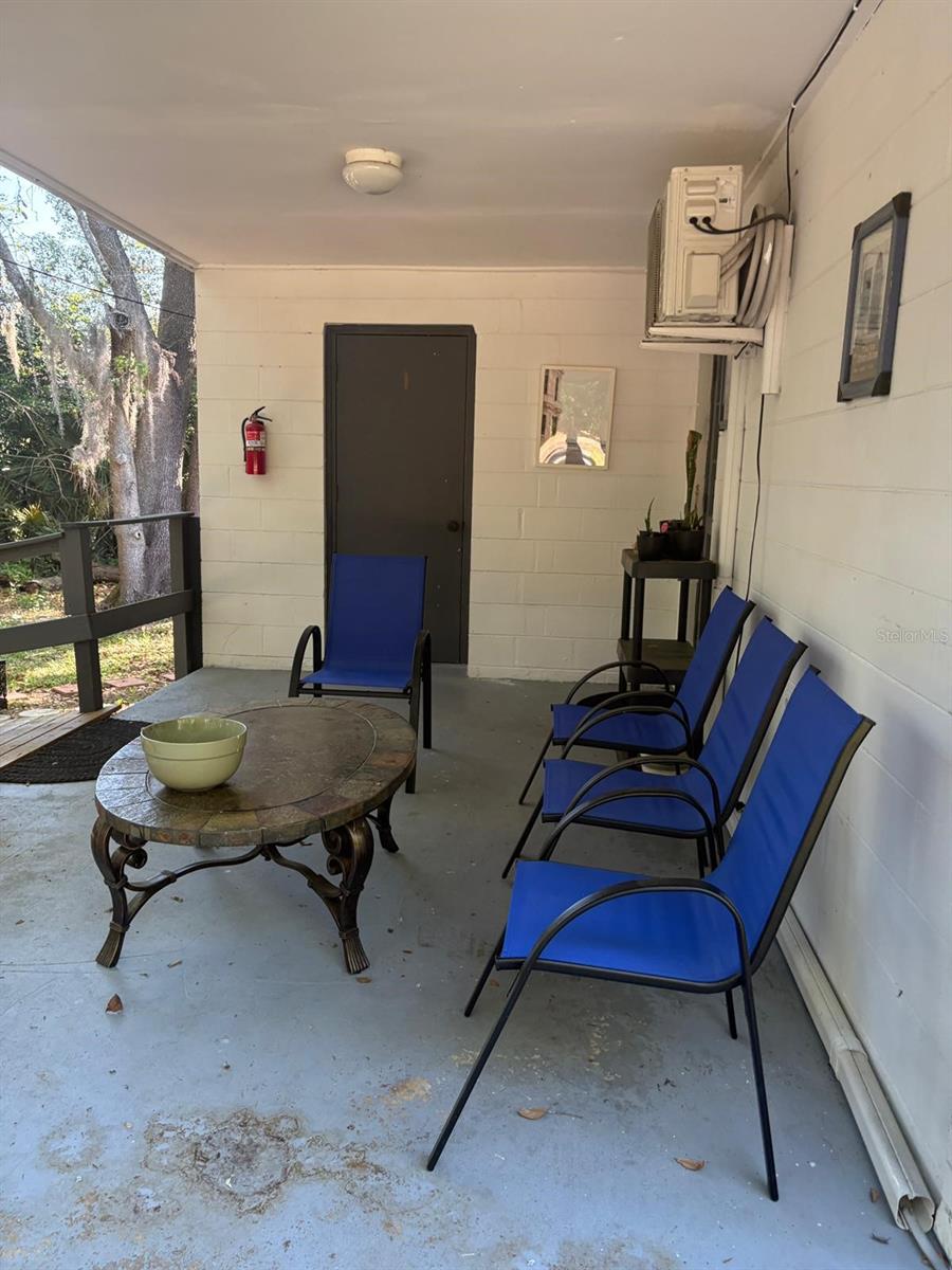 Image 3 of 17 For 7703 Hillcrest Terrace