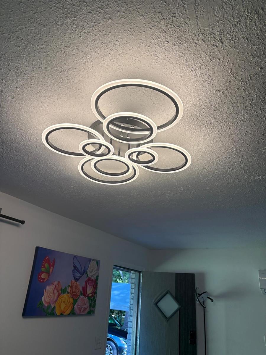 Image 7 of 17 For 7703 Hillcrest Terrace