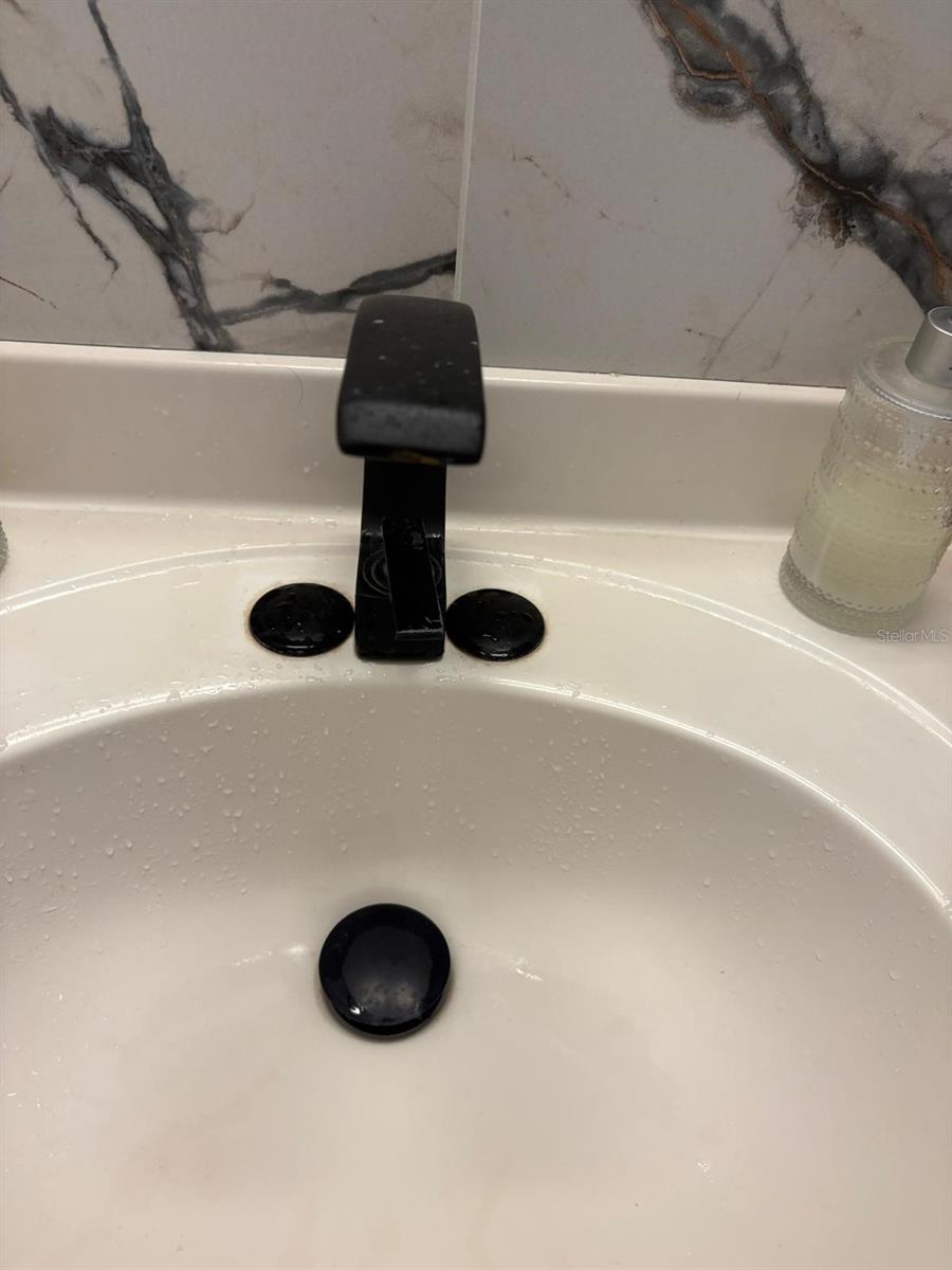 Image 9 of 17 For 7703 Hillcrest Terrace