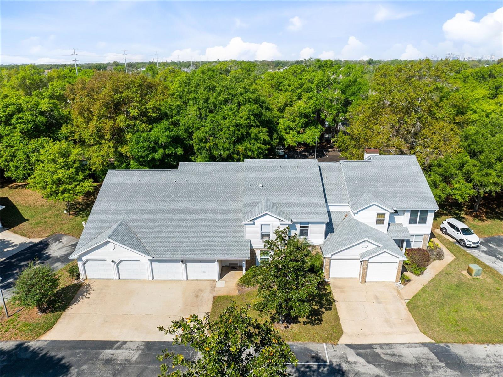 Image 4 of 27 For 2246 Coach House Boulevard 504