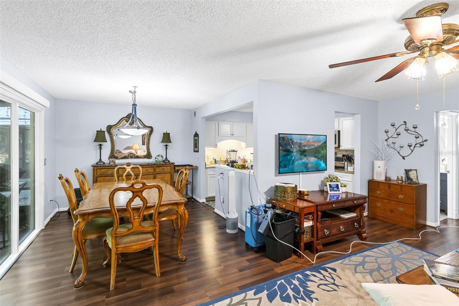 Image 7 of 27 For 2246 Coach House Boulevard 504