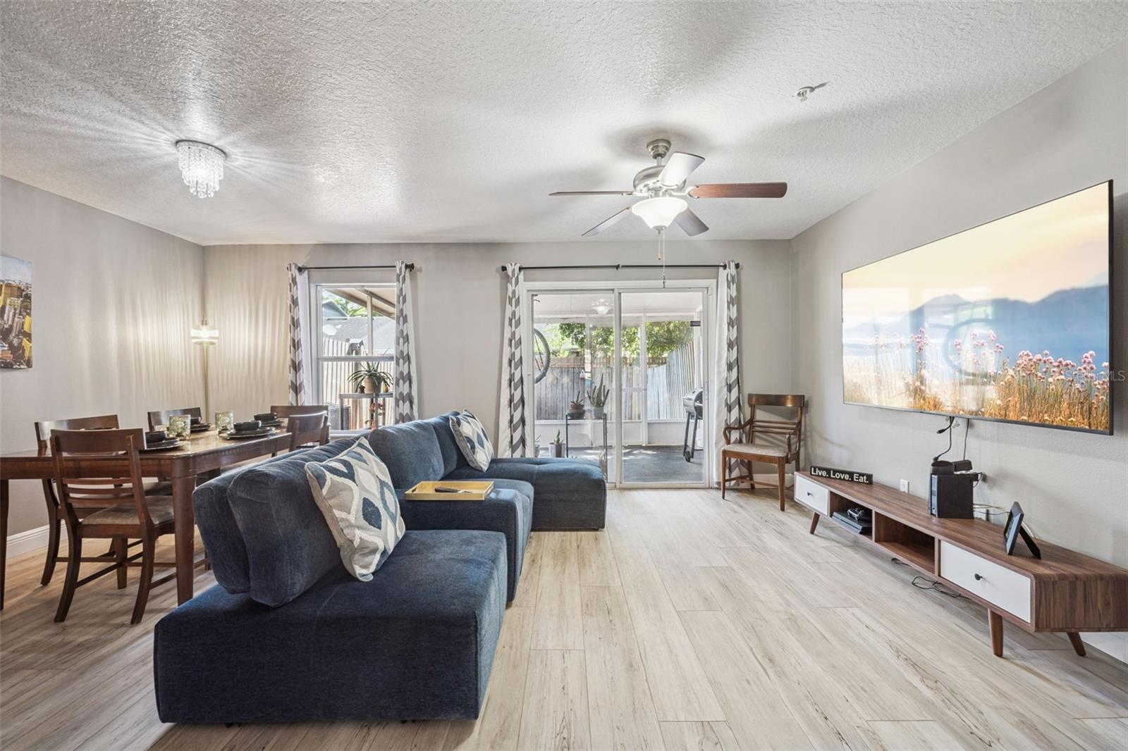 Image 2 of 38 For 1325 Fettler Way