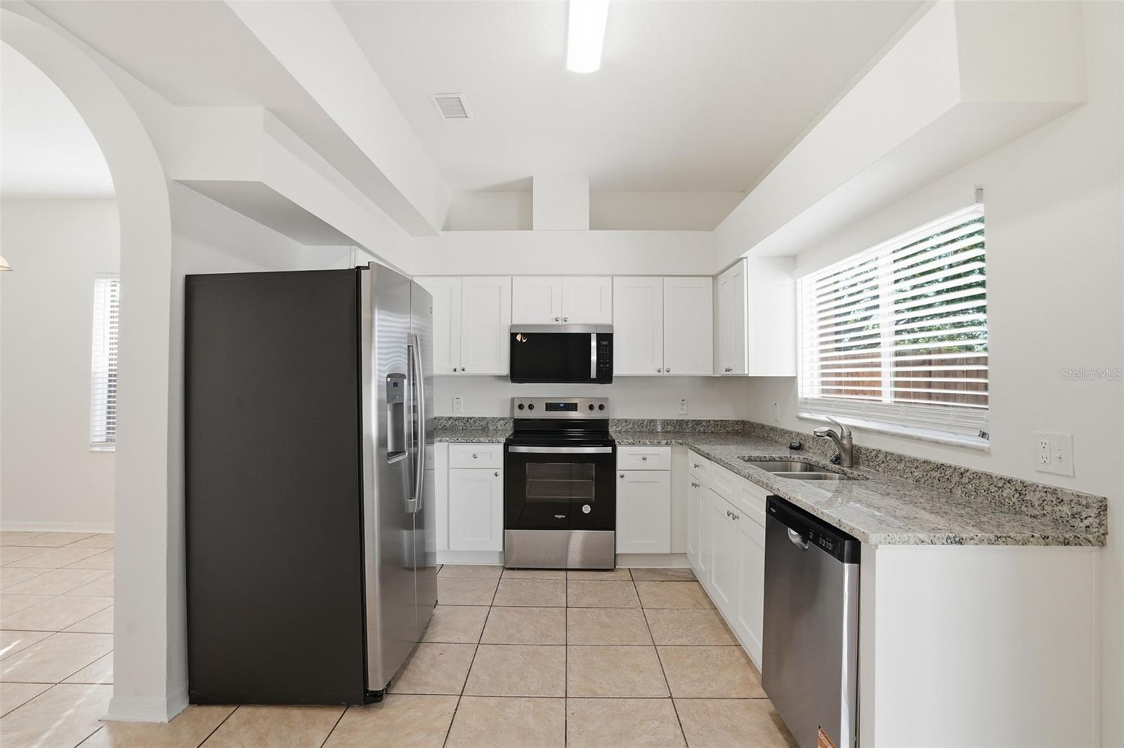 Image 11 of 30 For 12639 Longcrest Drive