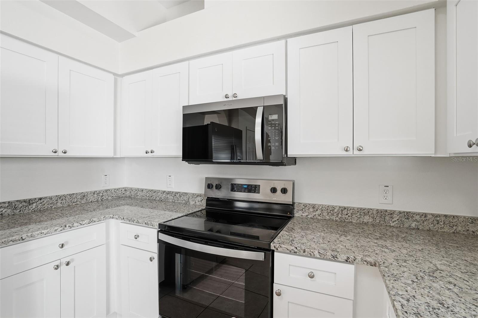 Image 13 of 30 For 12639 Longcrest Drive