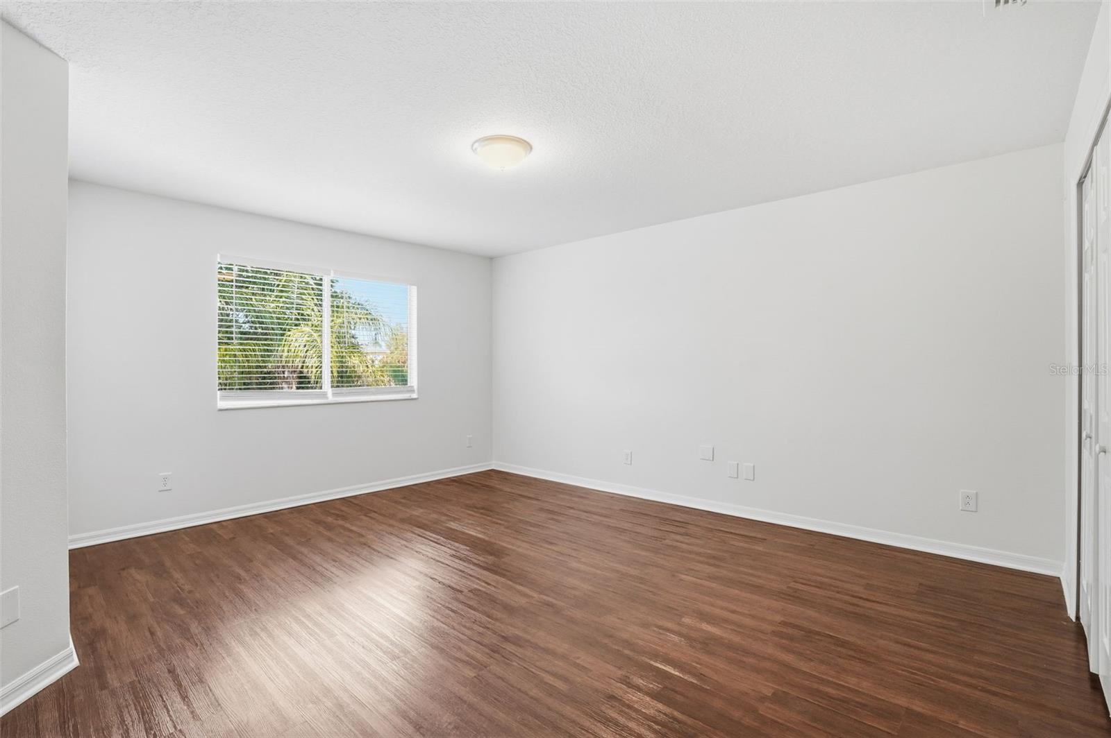 Image 20 of 30 For 12639 Longcrest Drive