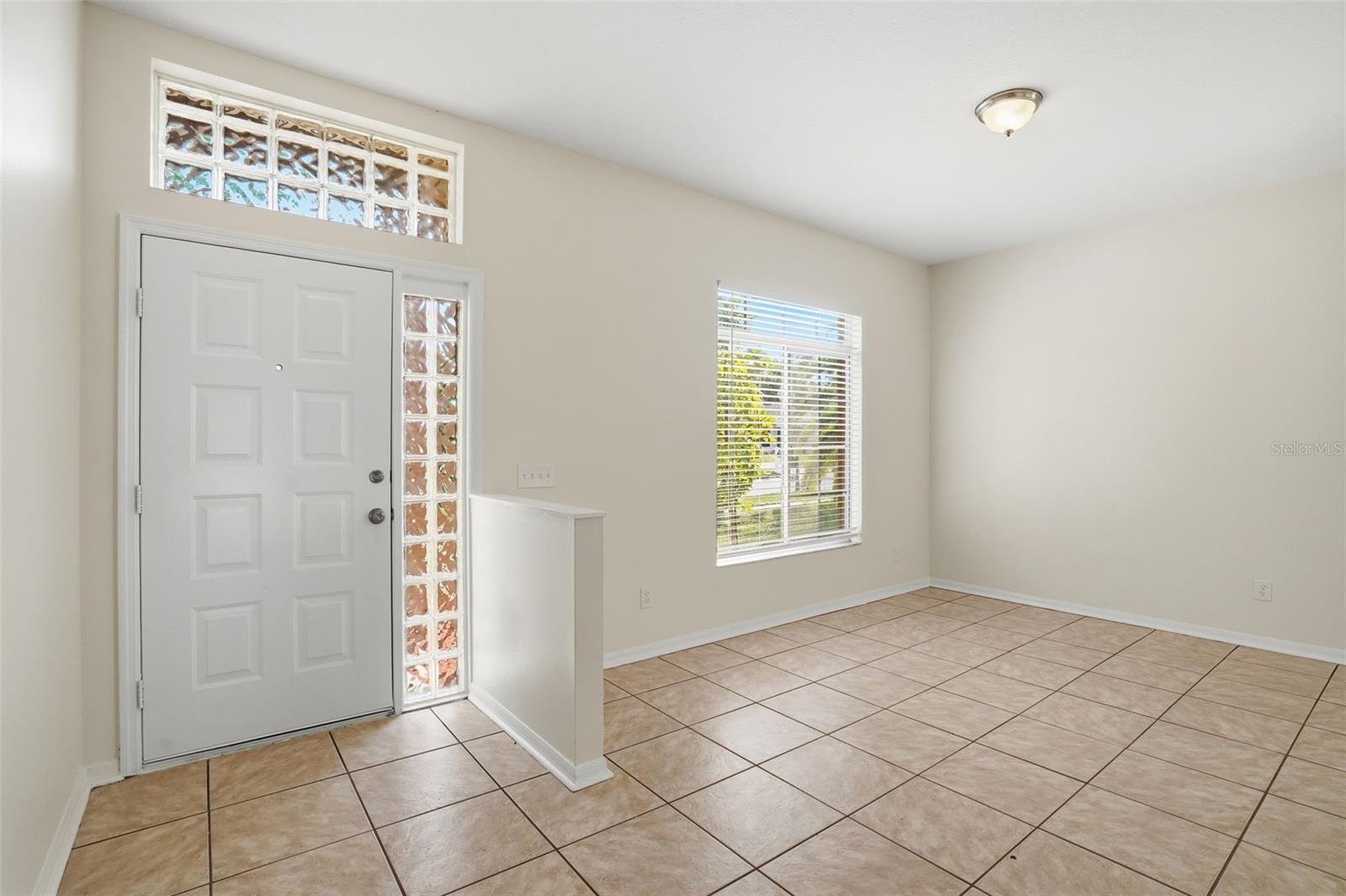 Image 4 of 30 For 12639 Longcrest Drive