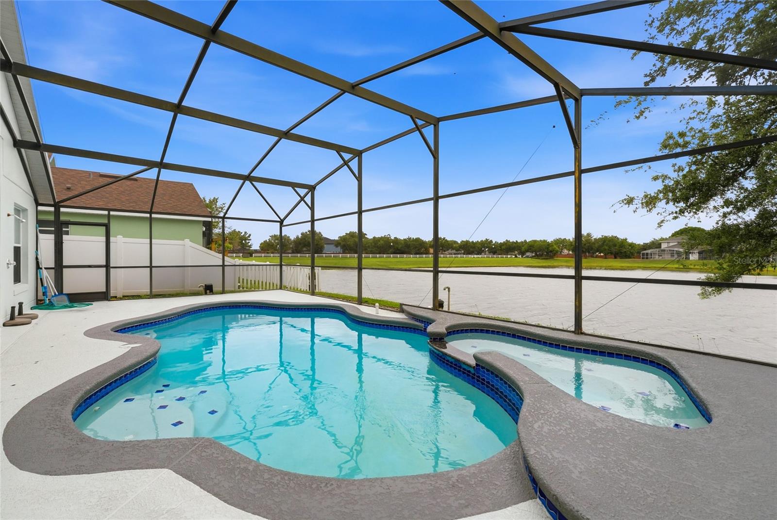 Image 2 of 28 For 748 Stonewyk Way