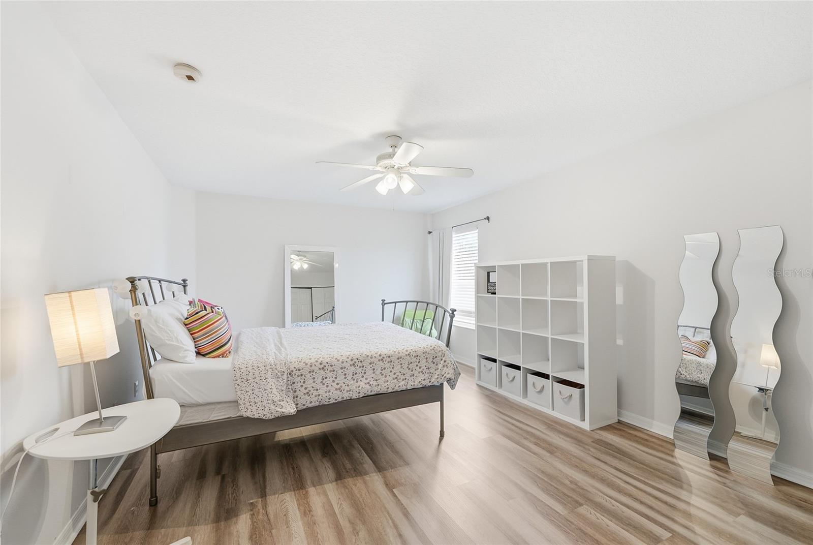 Image 20 of 28 For 748 Stonewyk Way