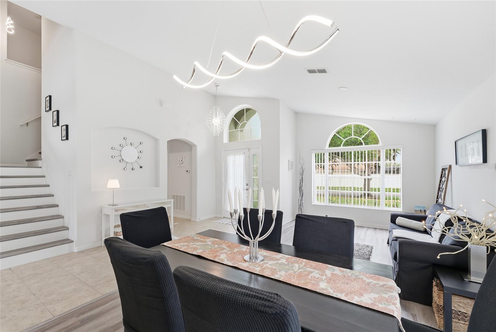 Image 5 of 28 For 748 Stonewyk Way