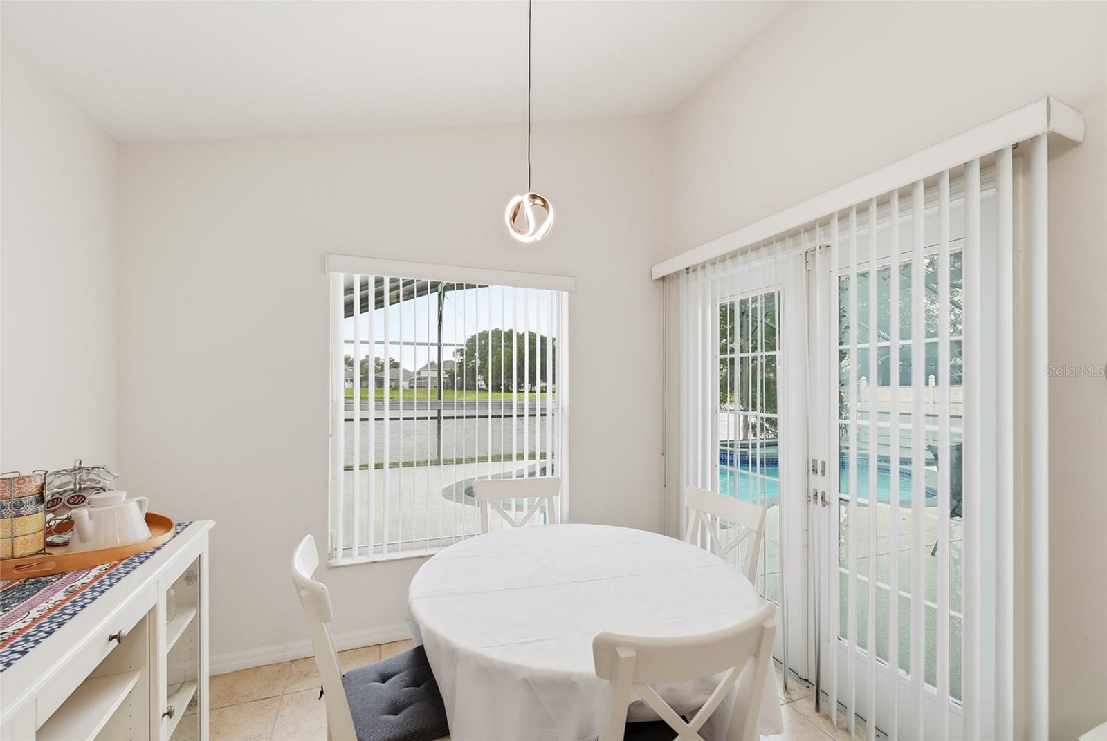 Image 7 of 28 For 748 Stonewyk Way