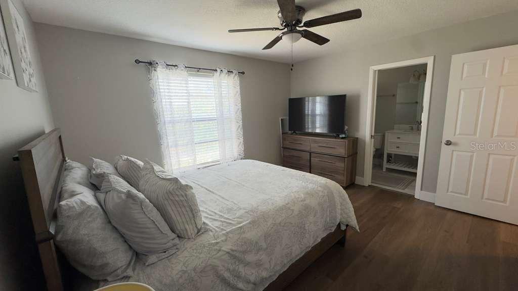 Image 17 of 36 For 536 45th Street Court W