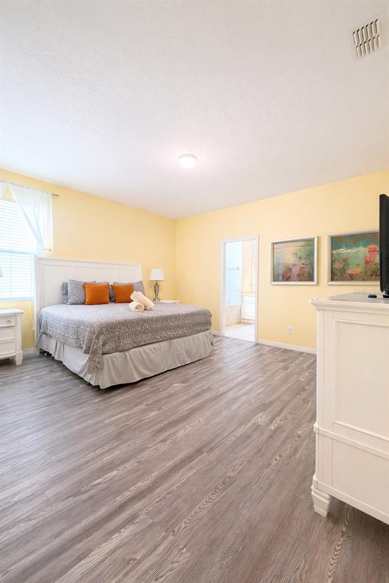 Image 13 of 34 For 2618 Santosh Cove