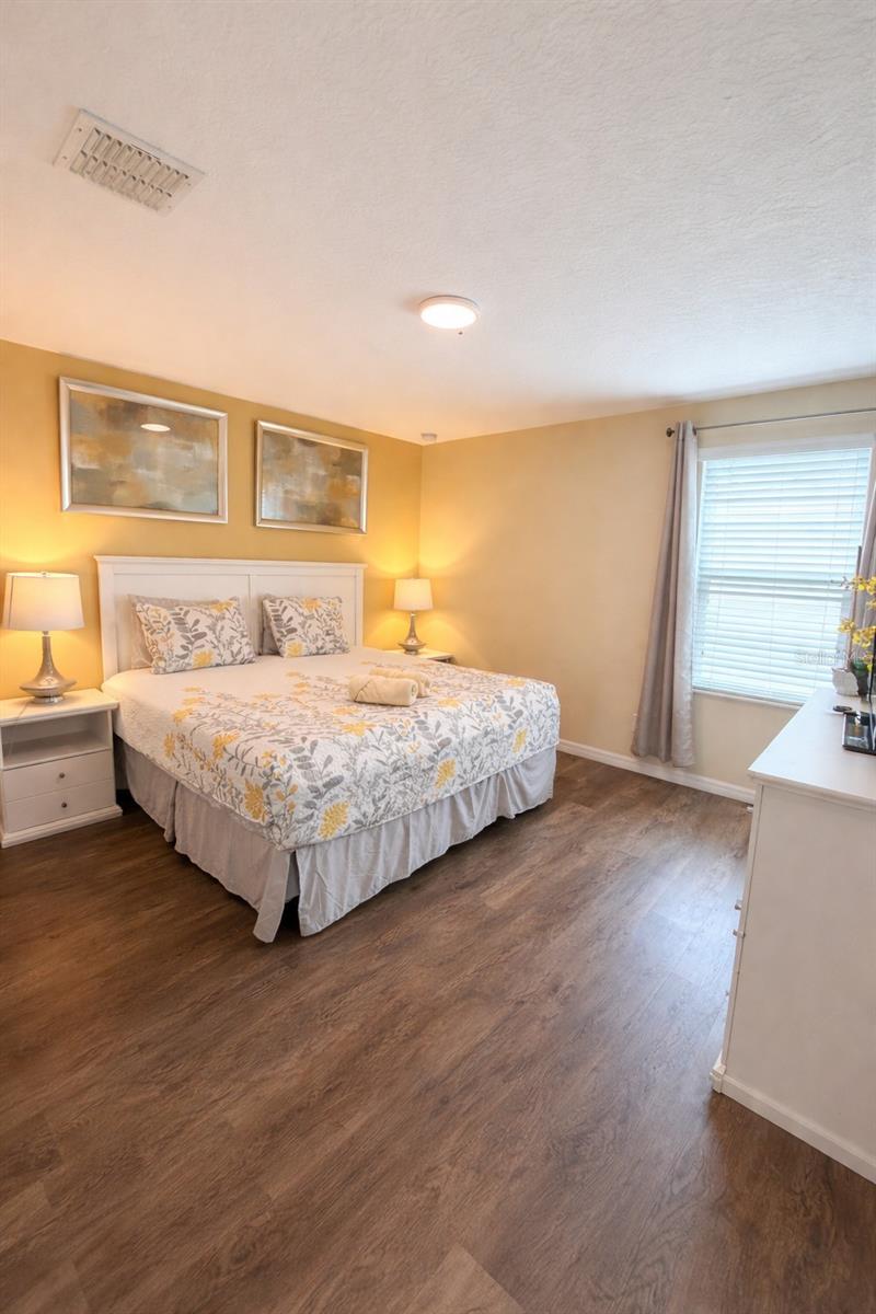 Image 9 of 34 For 2618 Santosh Cove