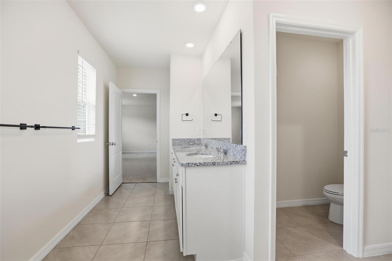 Image 17 of 61 For 531 Lazio Circle