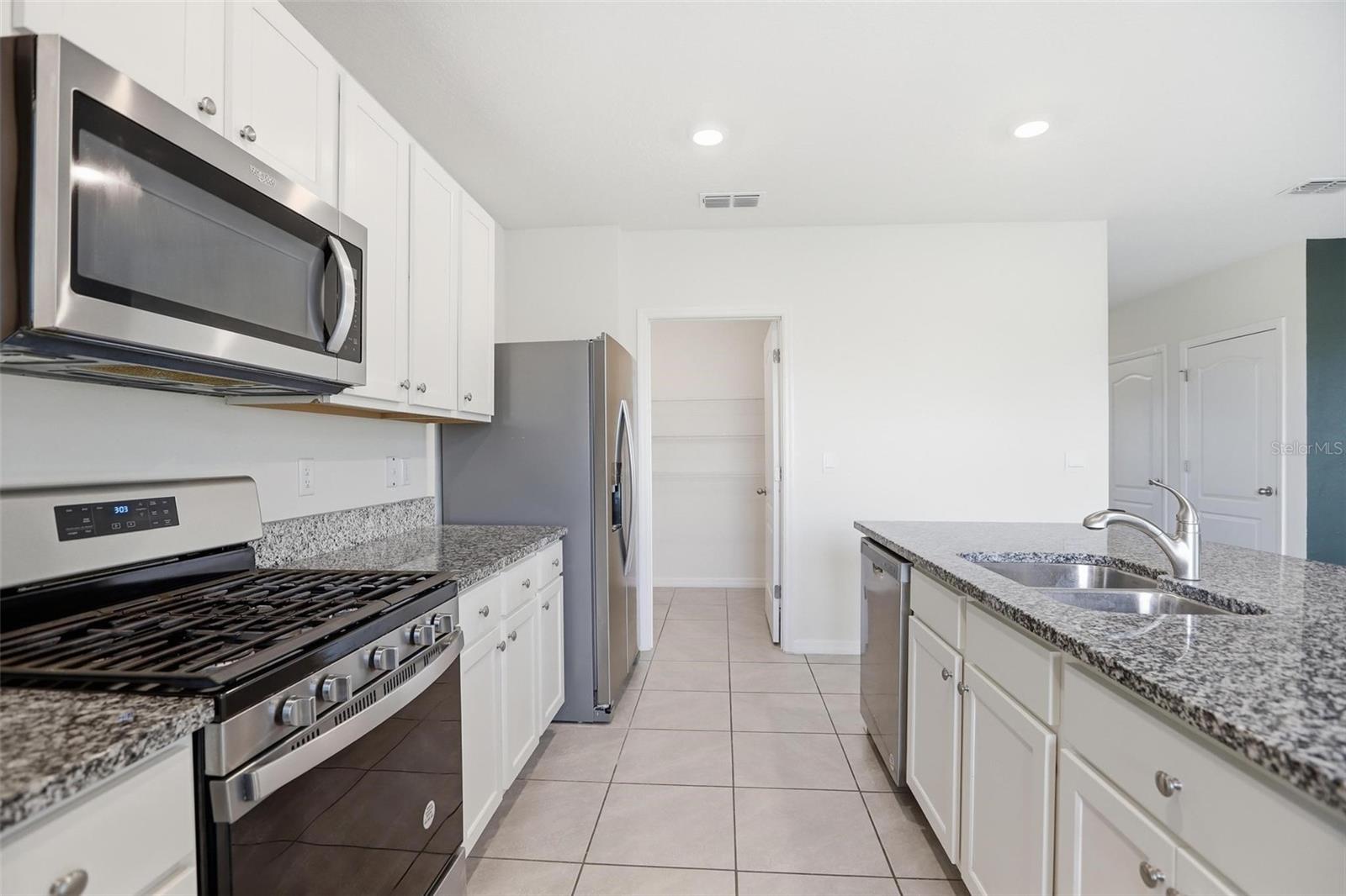 Image 7 of 61 For 531 Lazio Circle