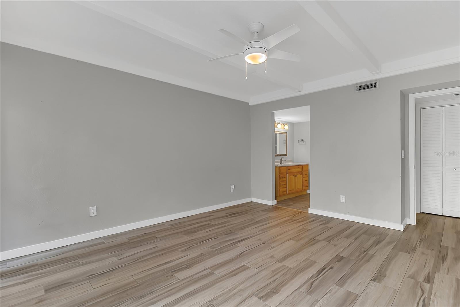 Image 22 of 49 For 108 Fairway Drive 108