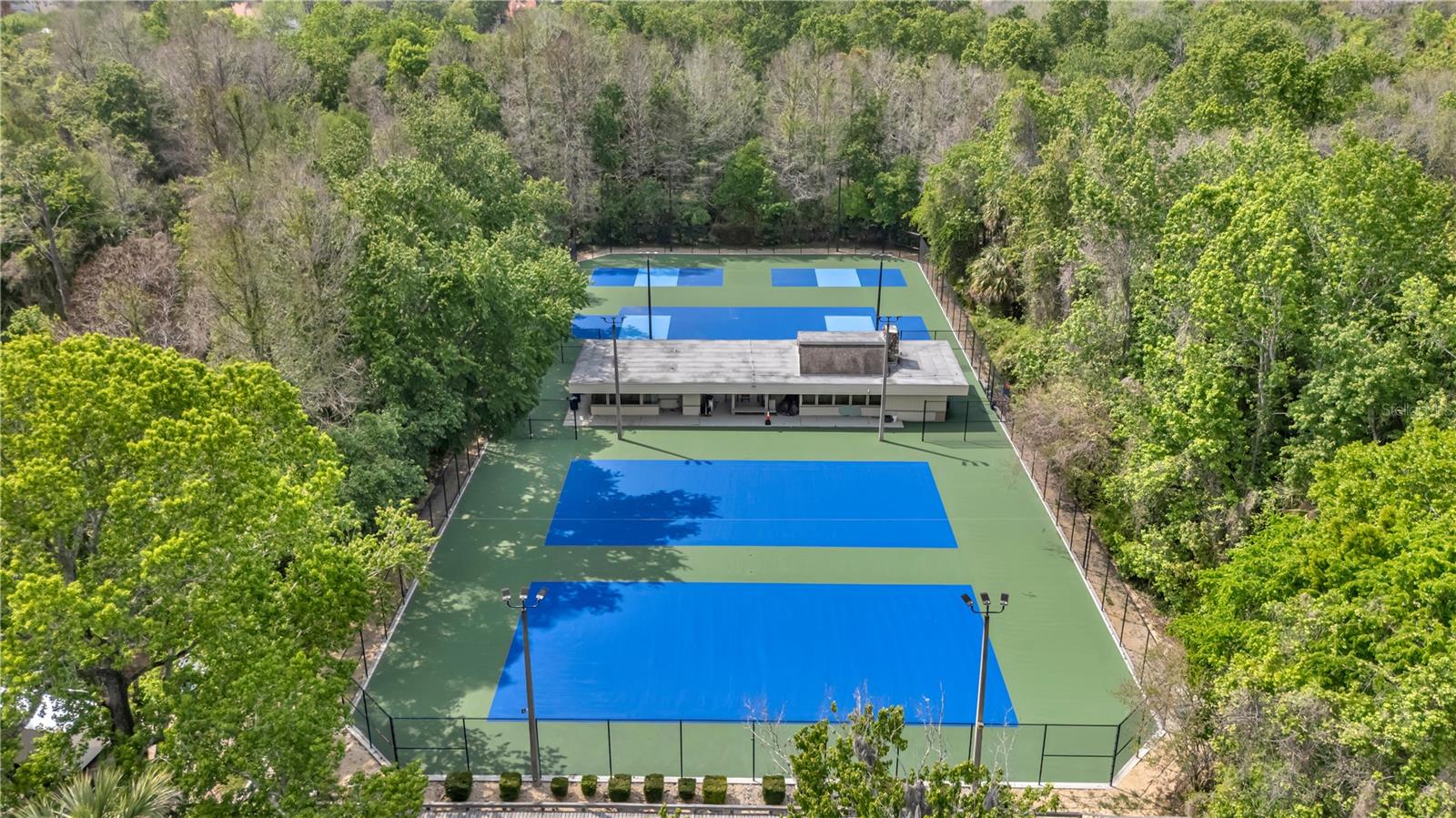 Image 35 of 49 For 108 Fairway Drive 108