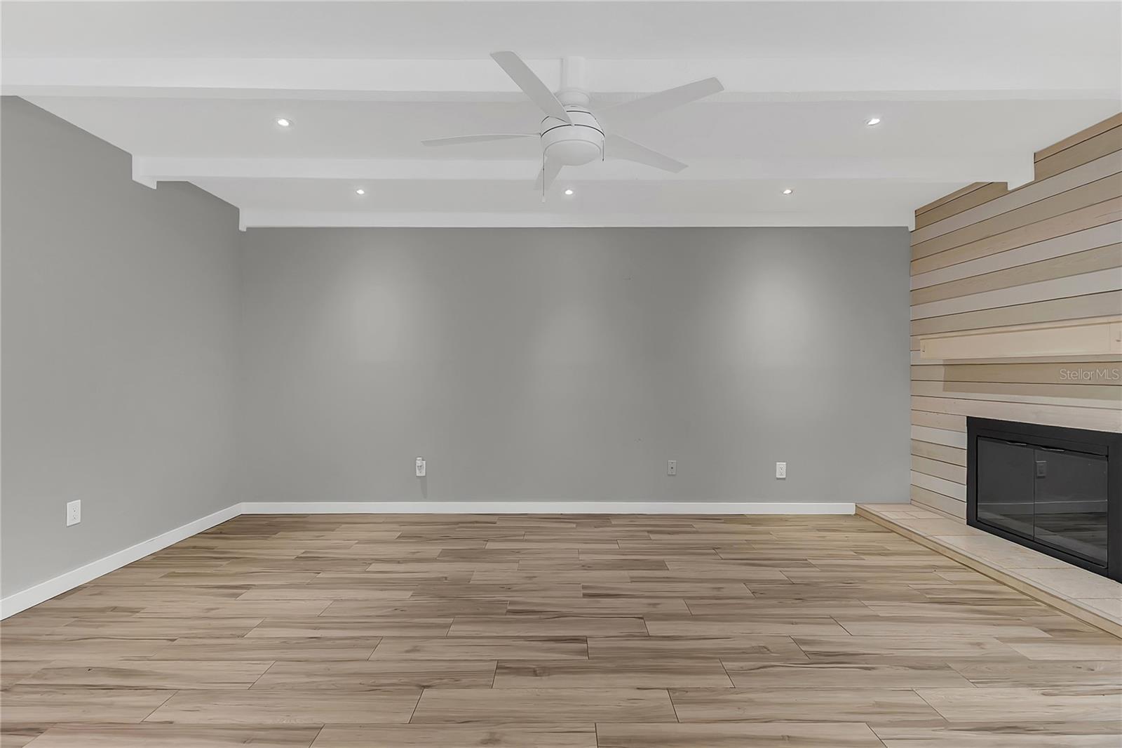 Image 6 of 49 For 108 Fairway Drive 108