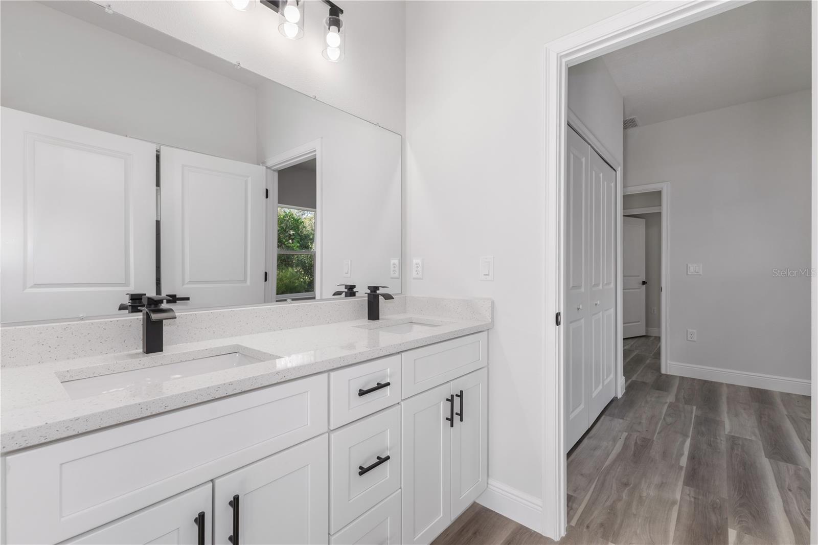 Image 8 of 23 For 775 Marion Oaks Manor