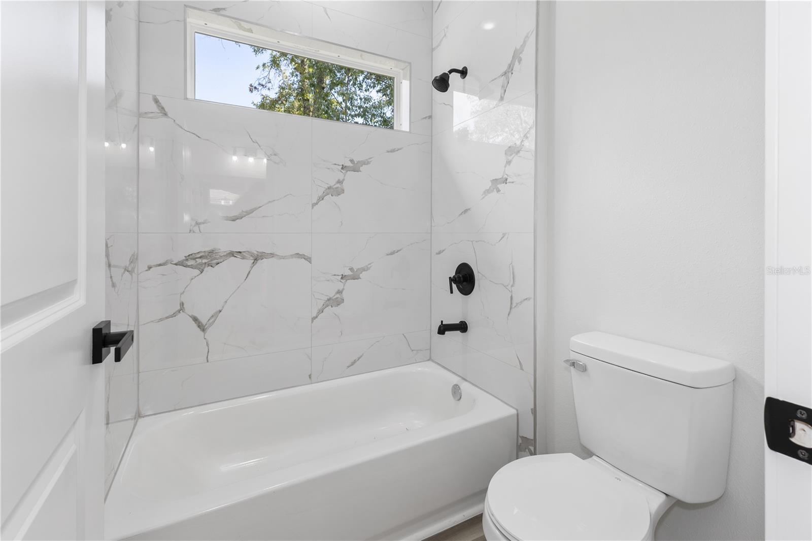 Image 9 of 23 For 775 Marion Oaks Manor