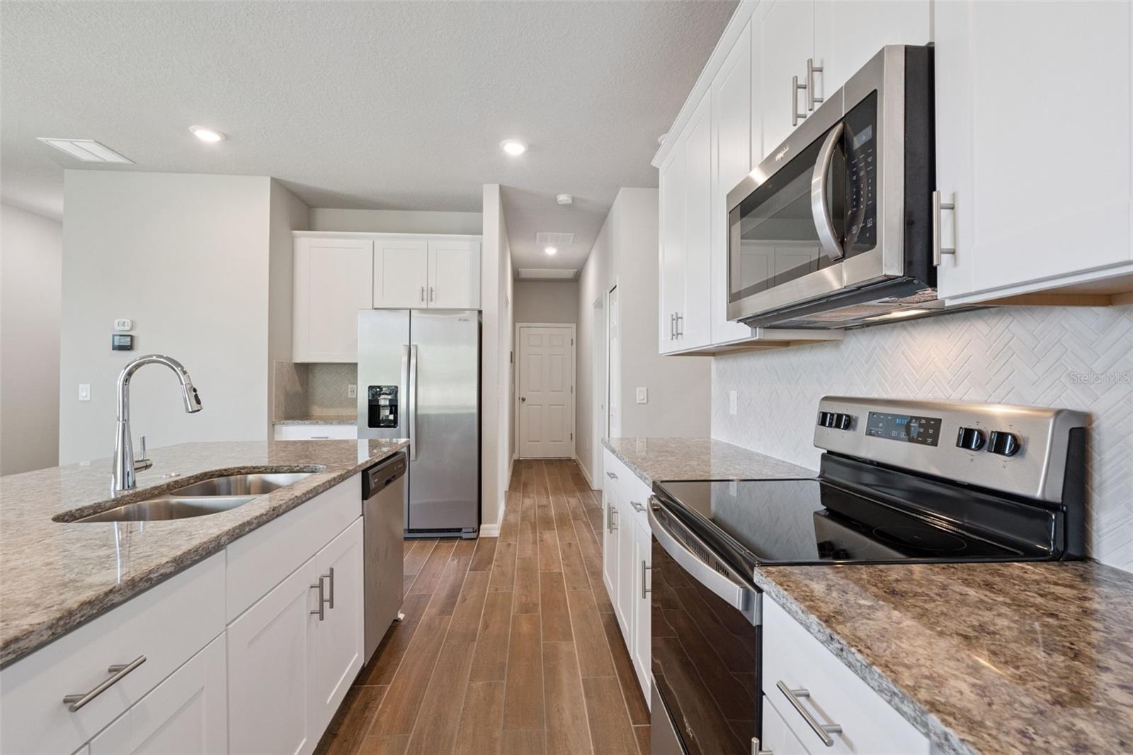 Image 12 of 41 For 2353 Mystic Maze Lane