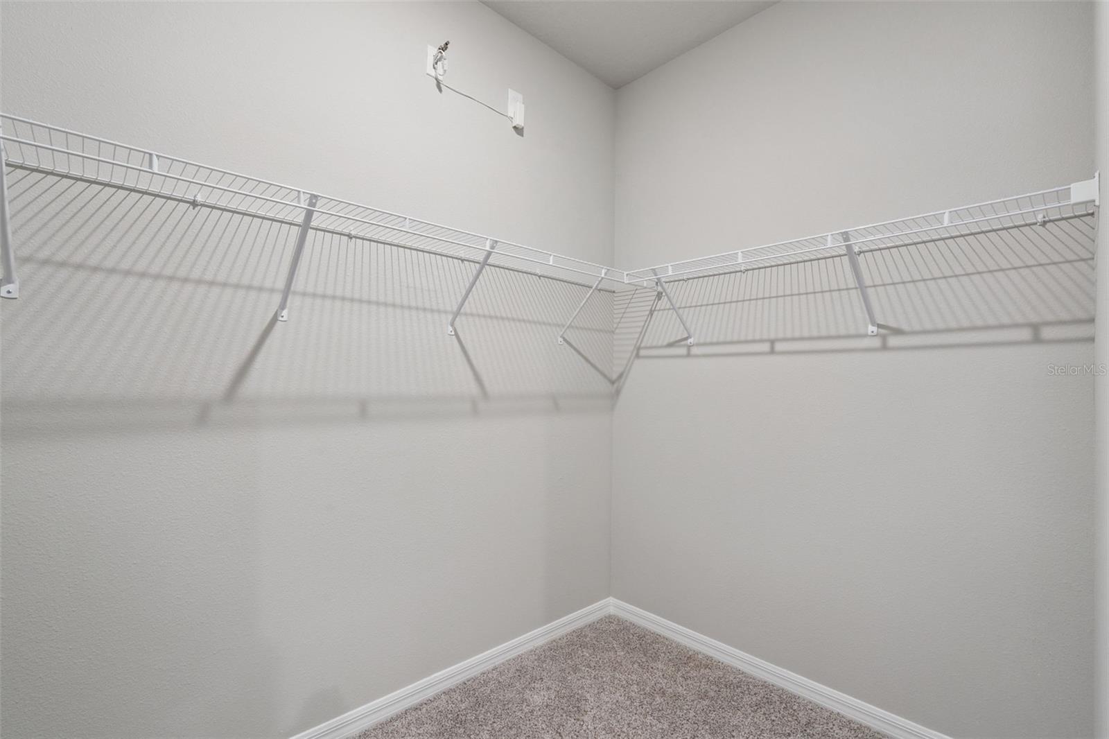 Image 20 of 41 For 2353 Mystic Maze Lane