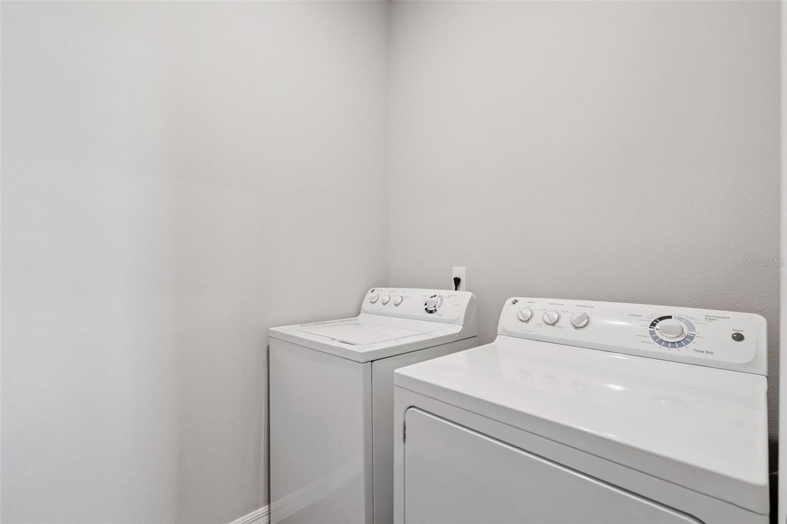 Image 31 of 41 For 2353 Mystic Maze Lane