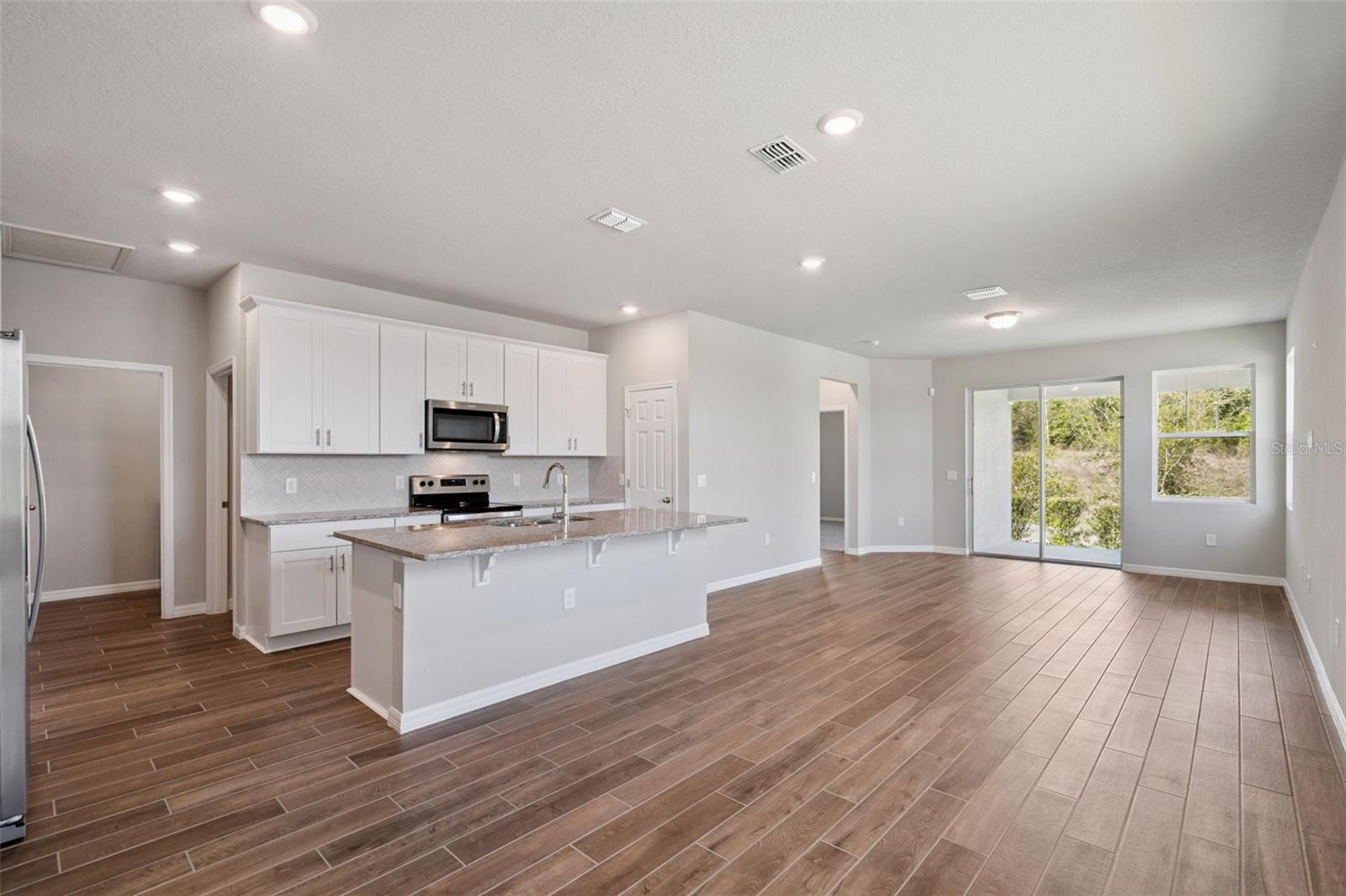 Image 7 of 41 For 2353 Mystic Maze Lane