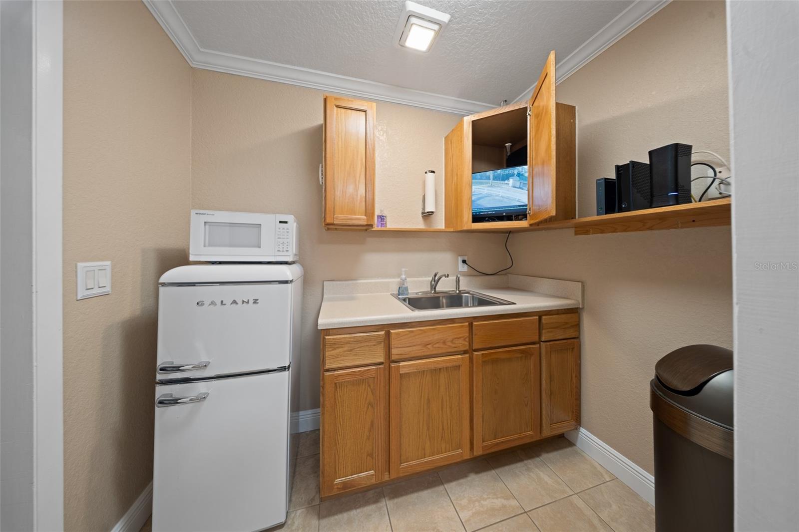 Image 12 of 27 For 2750 Volusia Avenue