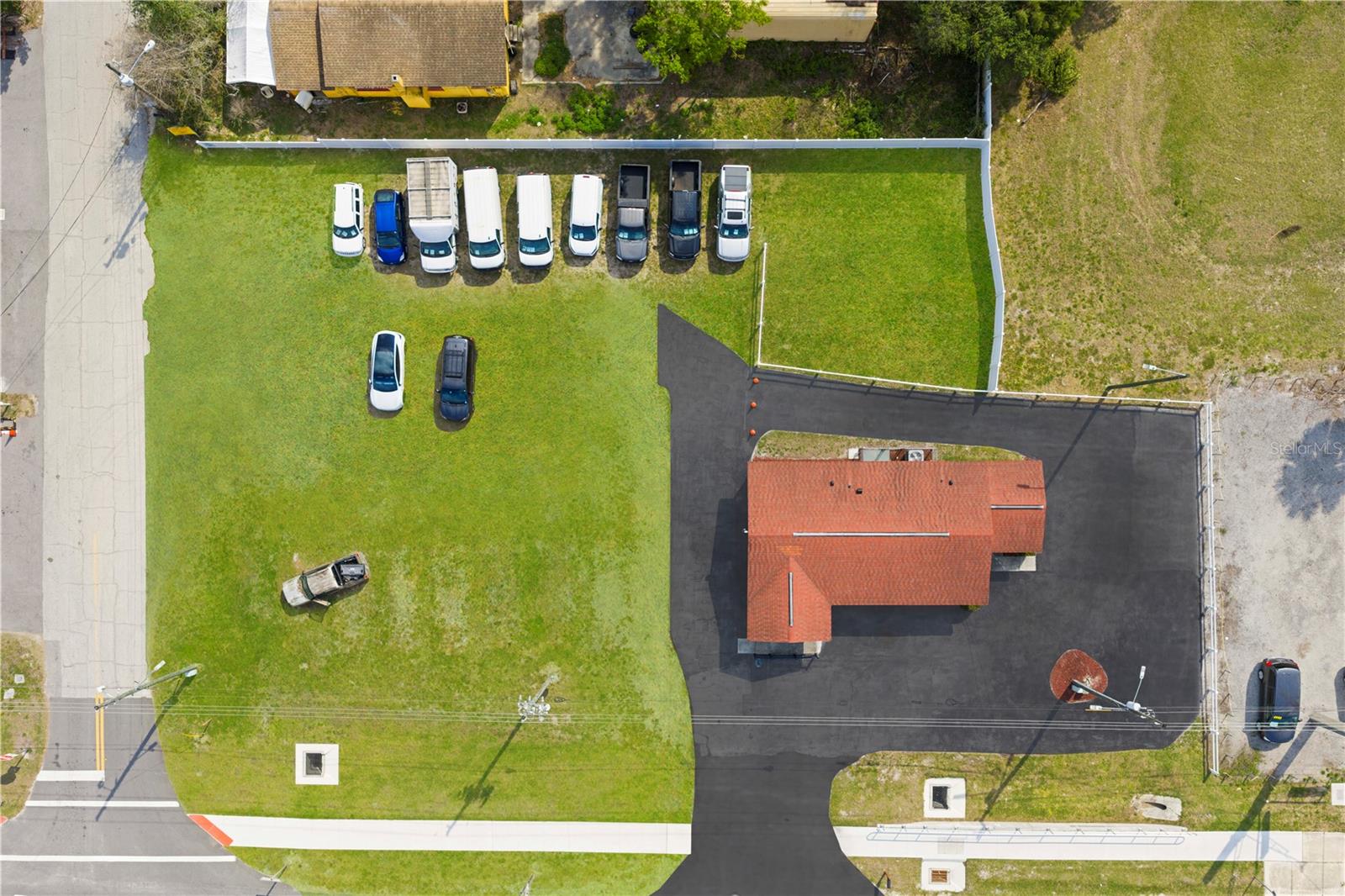 Image 26 of 27 For 2750 Volusia Avenue