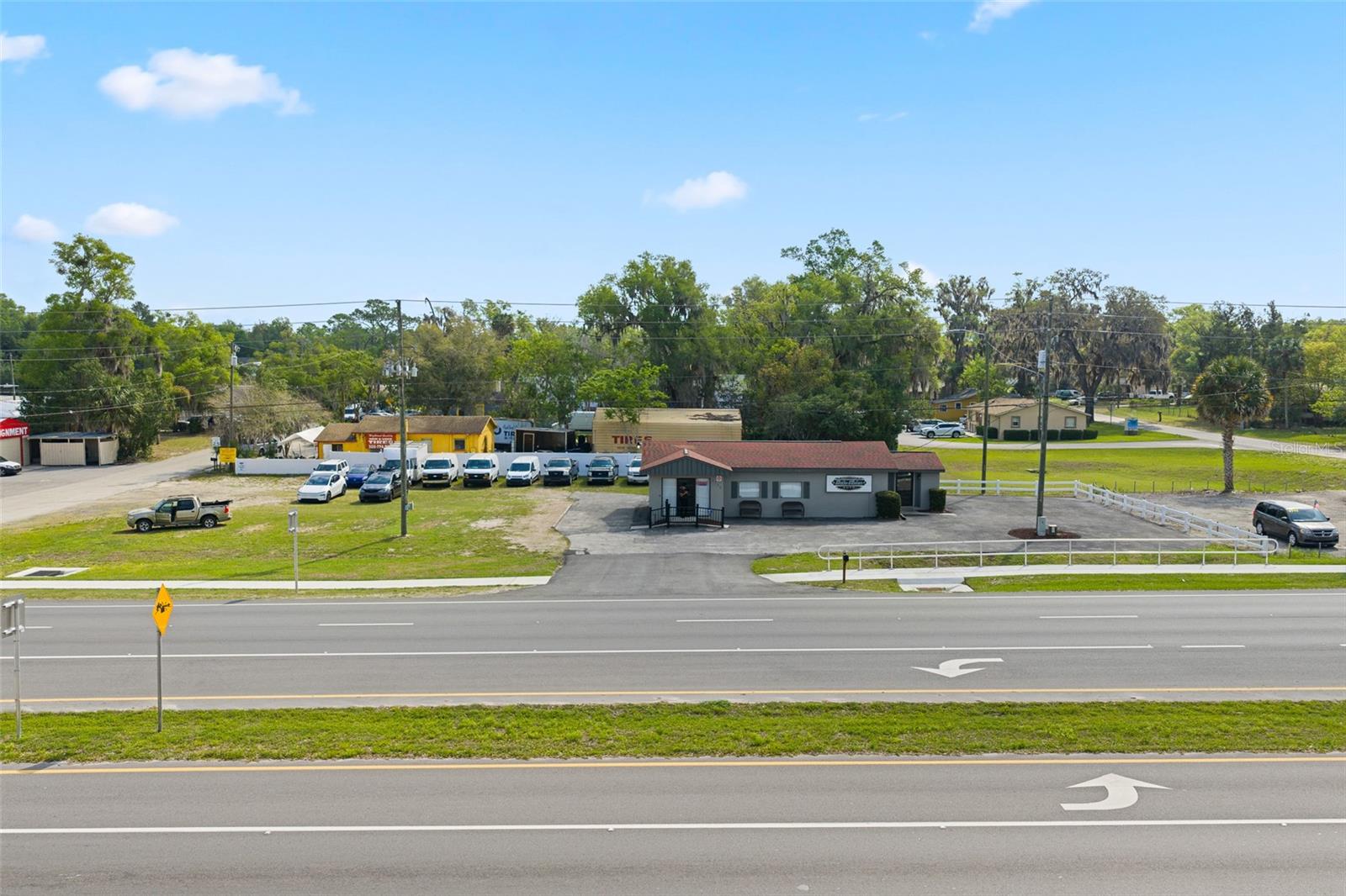 Image 3 of 27 For 2750 Volusia Avenue