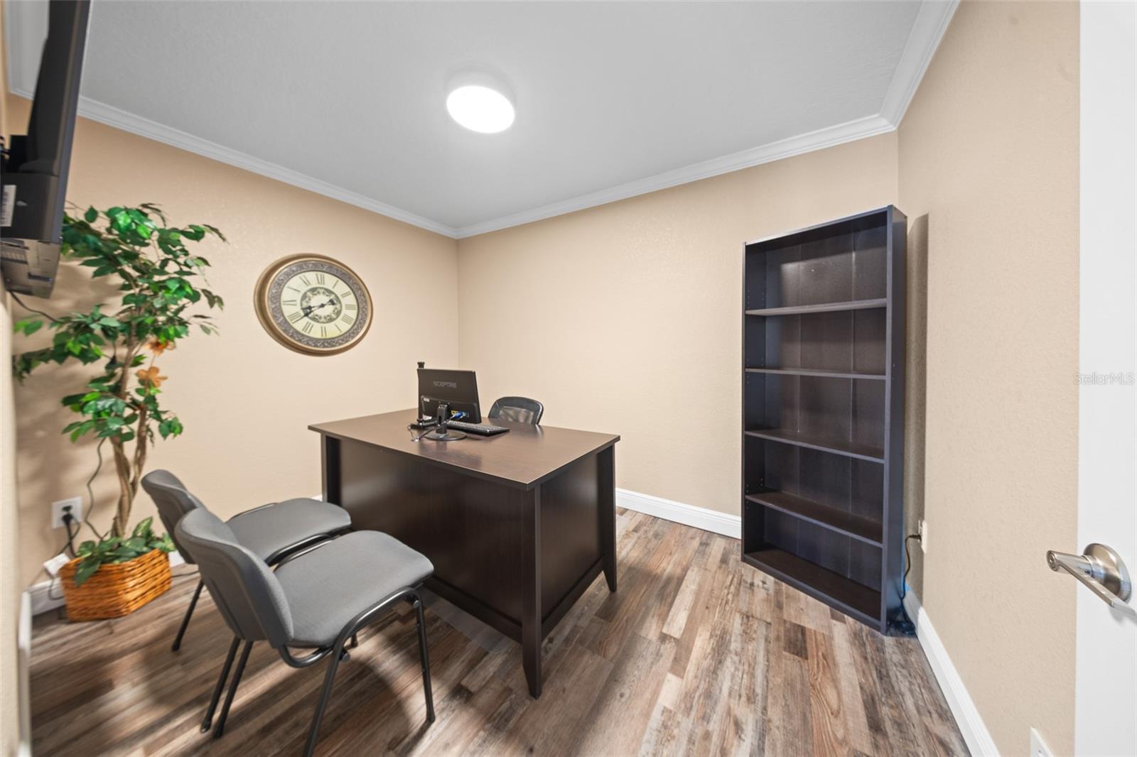 Image 8 of 27 For 2750 Volusia Avenue