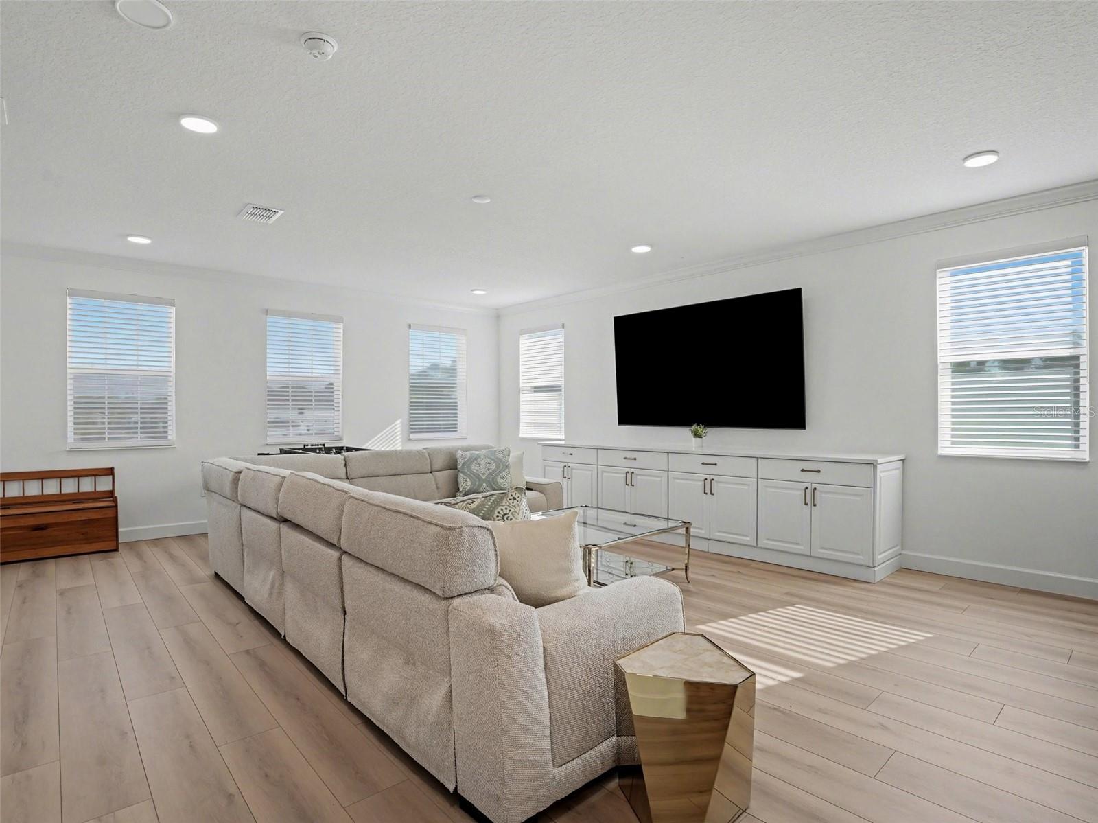 Image 17 of 55 For 2612 Ravencliffe Terrace