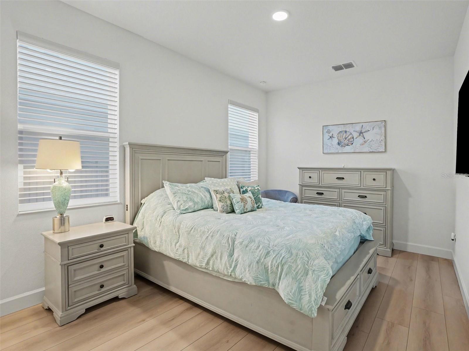 Image 30 of 55 For 2612 Ravencliffe Terrace