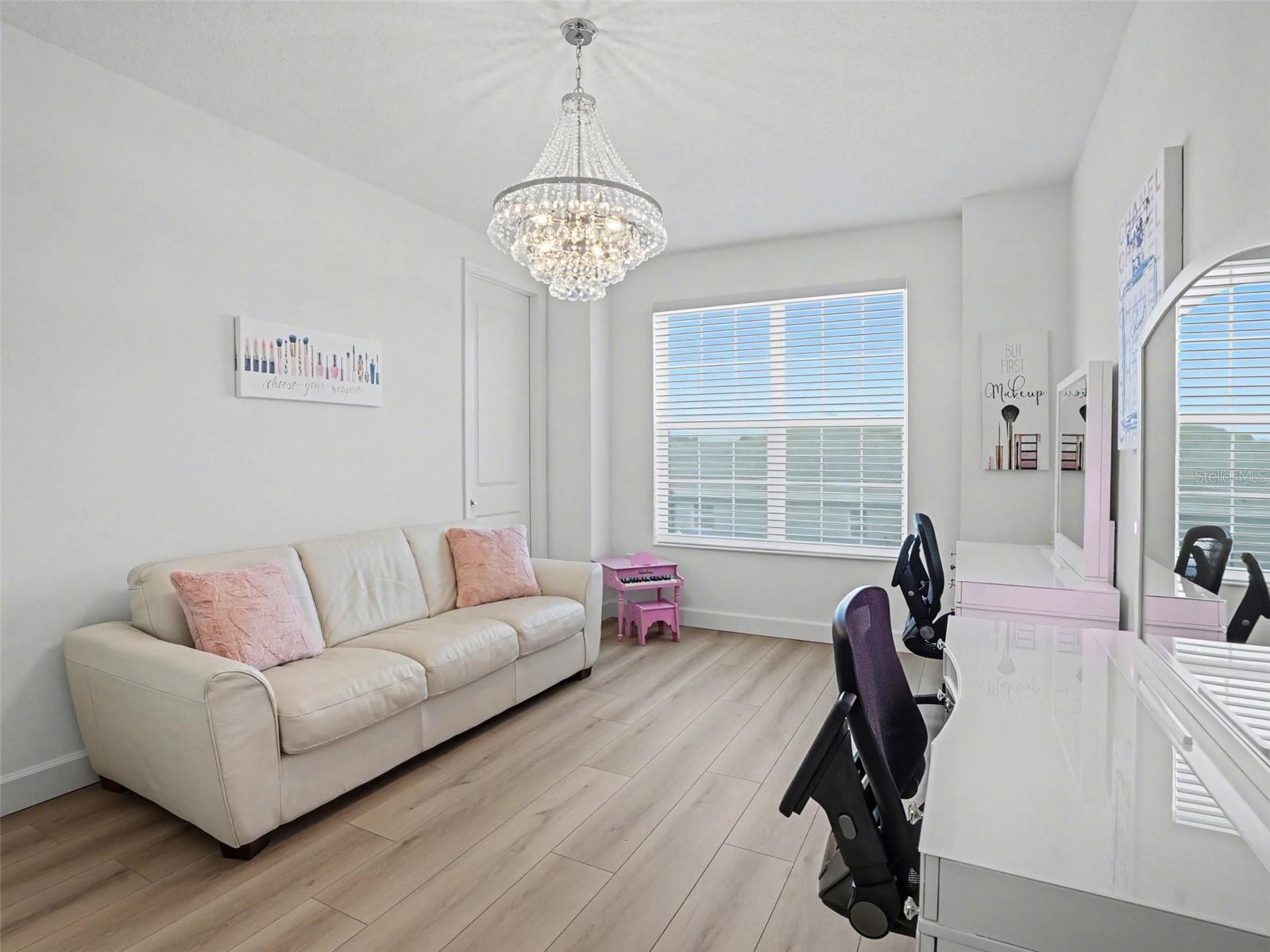 Image 35 of 55 For 2612 Ravencliffe Terrace