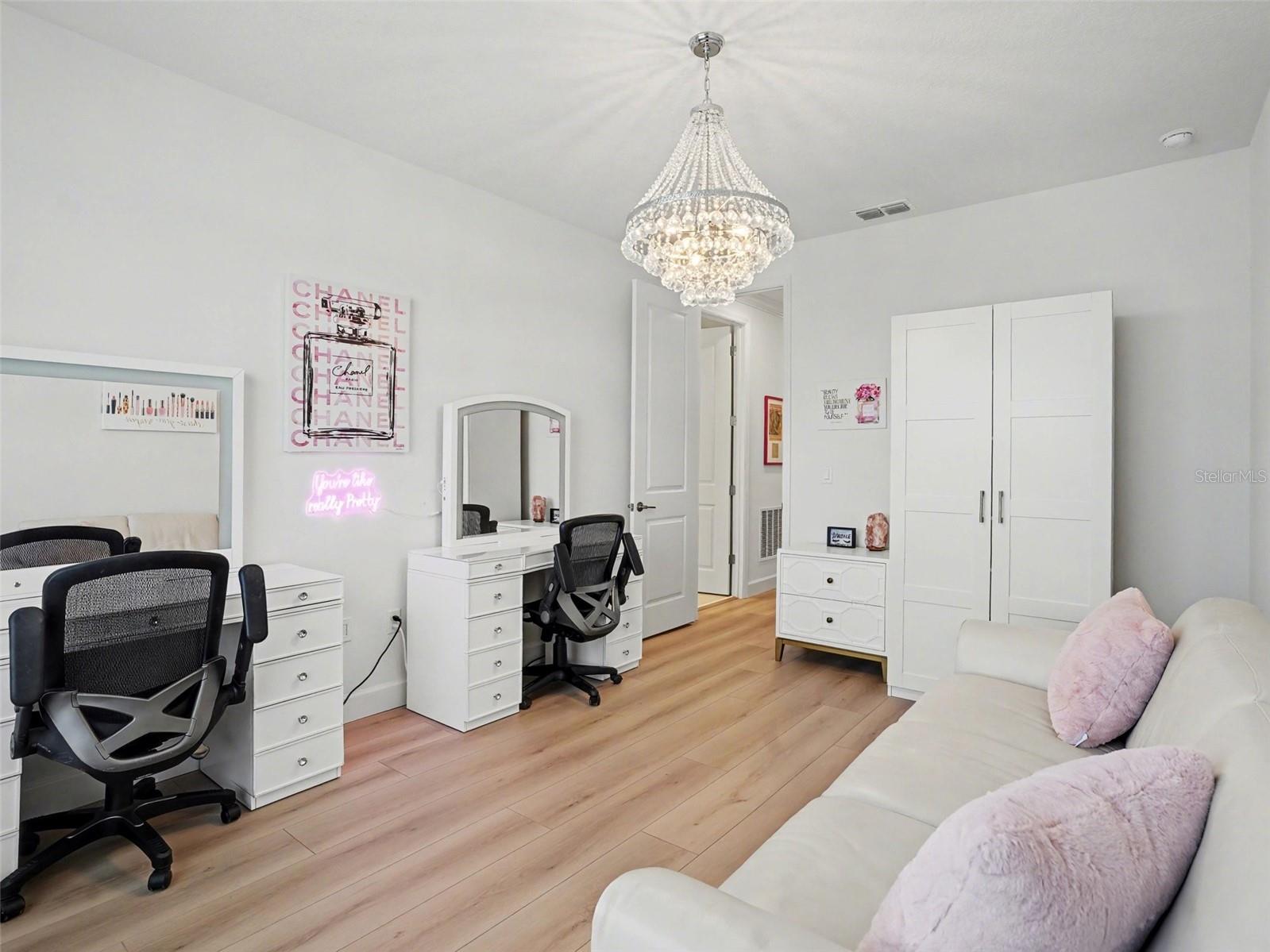 Image 36 of 55 For 2612 Ravencliffe Terrace