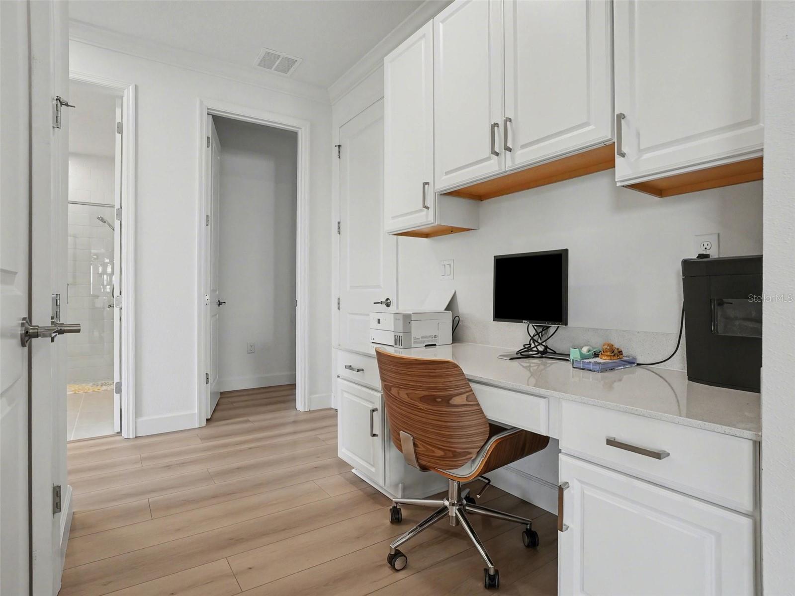 Image 38 of 55 For 2612 Ravencliffe Terrace