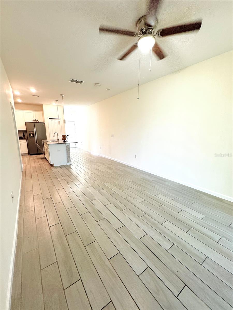 Image 7 of 24 For 9884 Red Eagle Drive